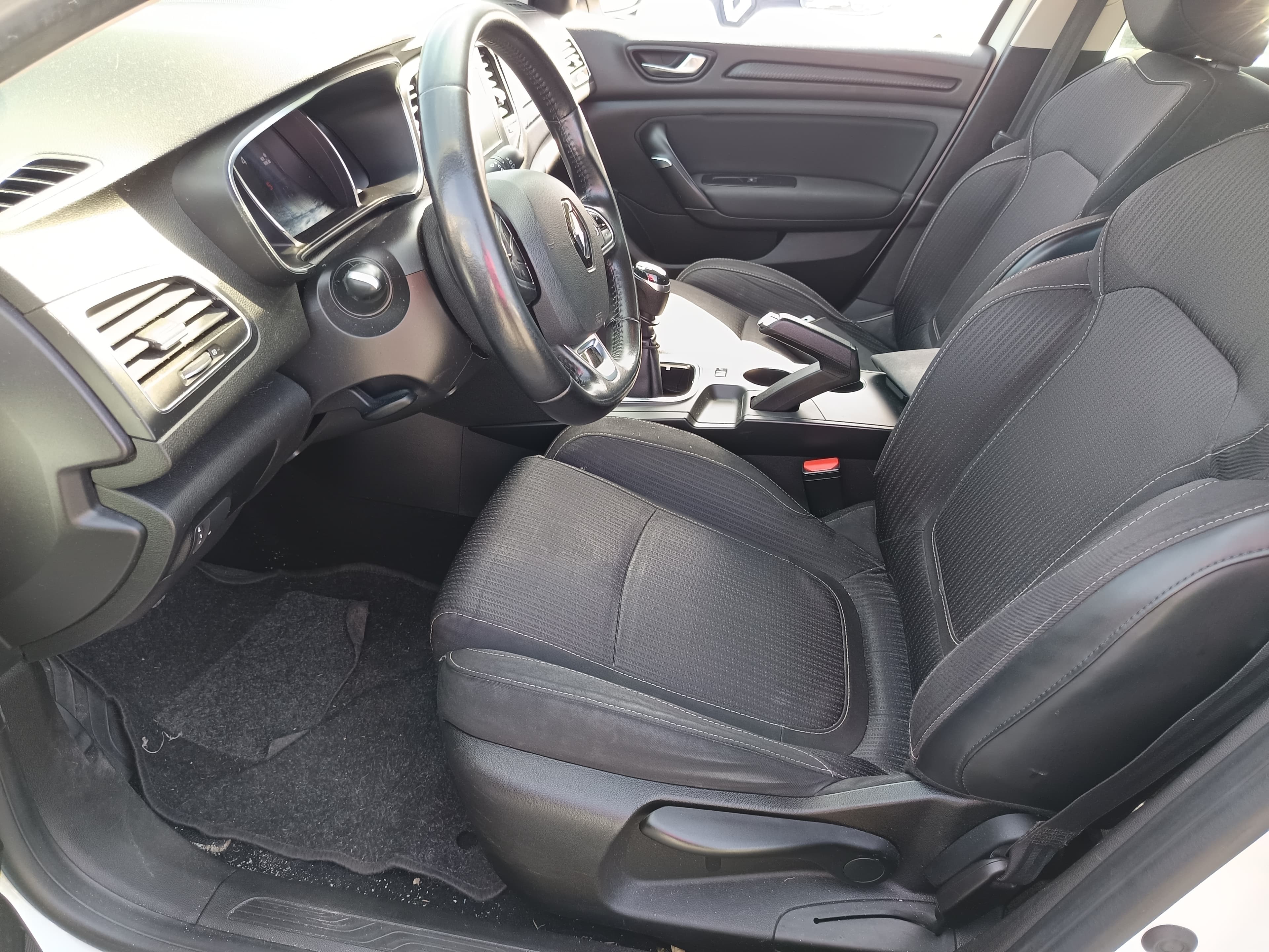 Renault Mégane · Ano 2019 — imagem 38