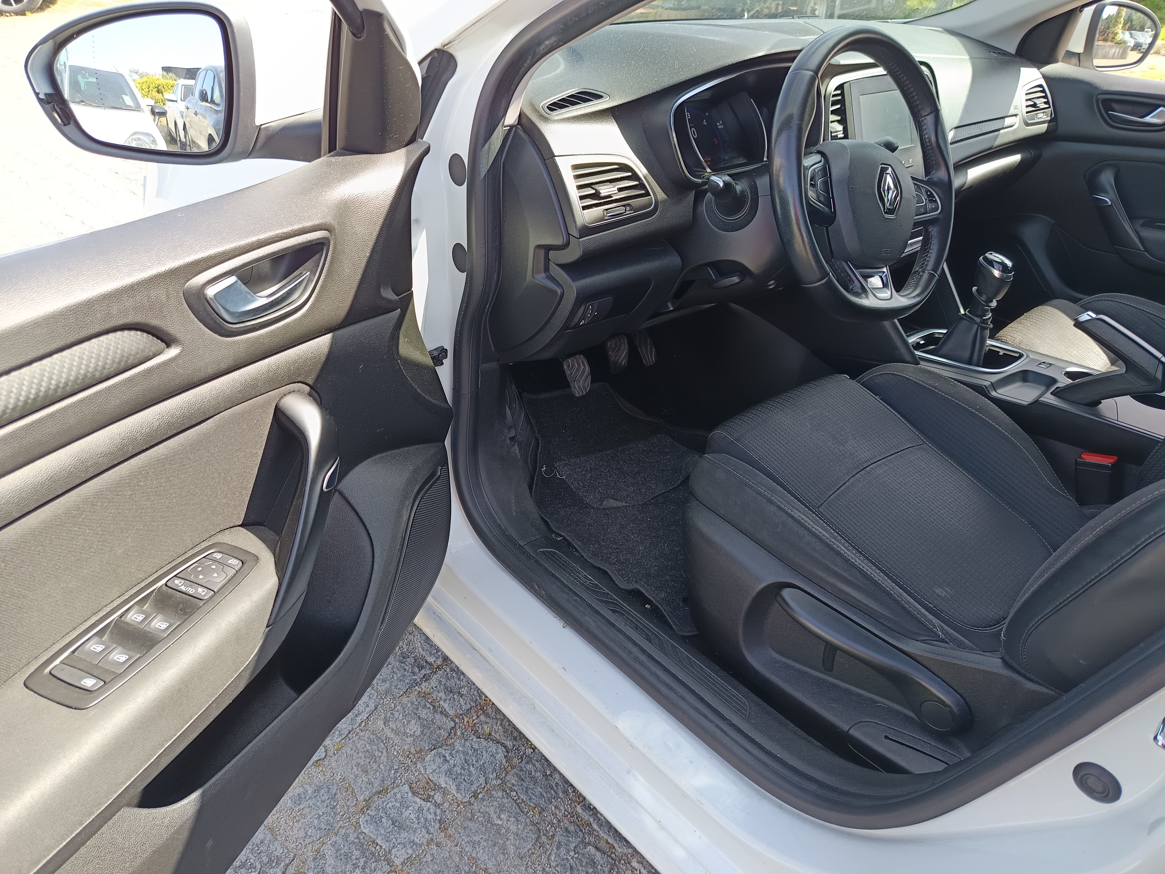 Renault Mégane · Ano 2019 — imagem 36