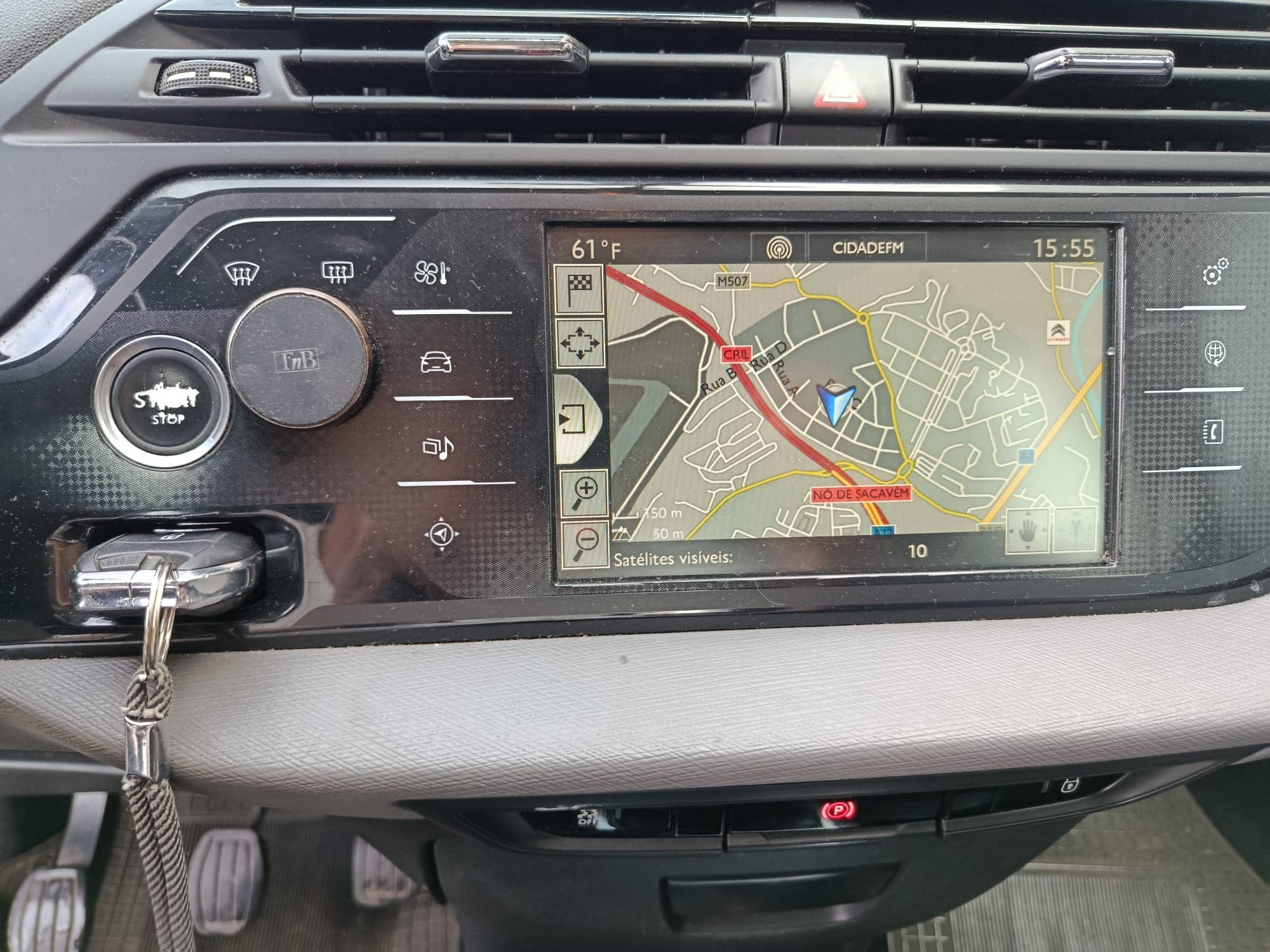 Citroën C4 - 2015 — imagem 18