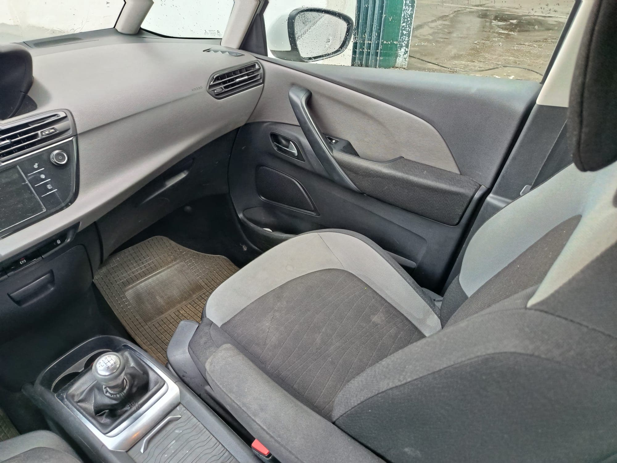 Citroën C4 - 2015 — imagem 22