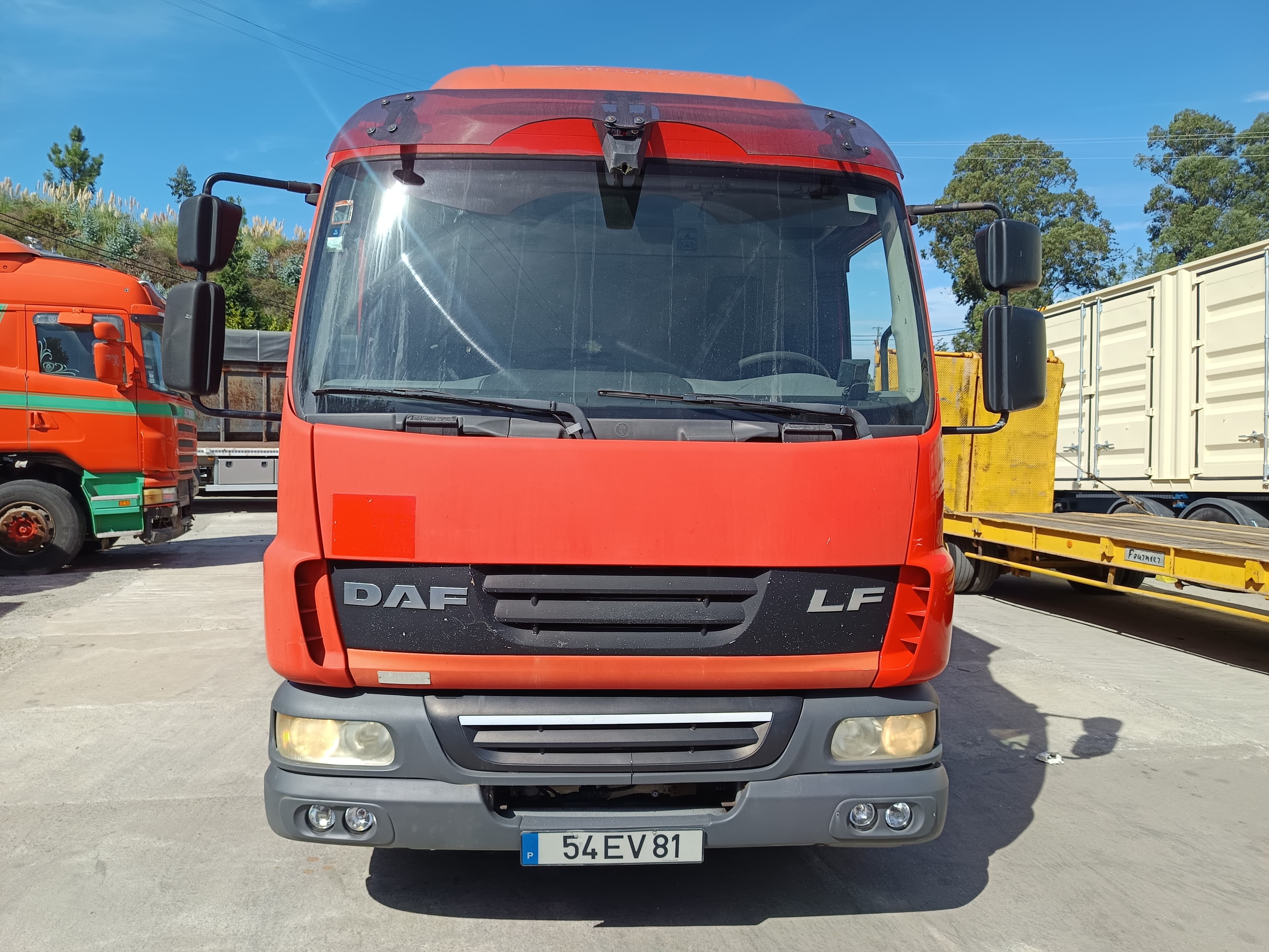 DAF LF 45.180 · Ano 2007 — image 2