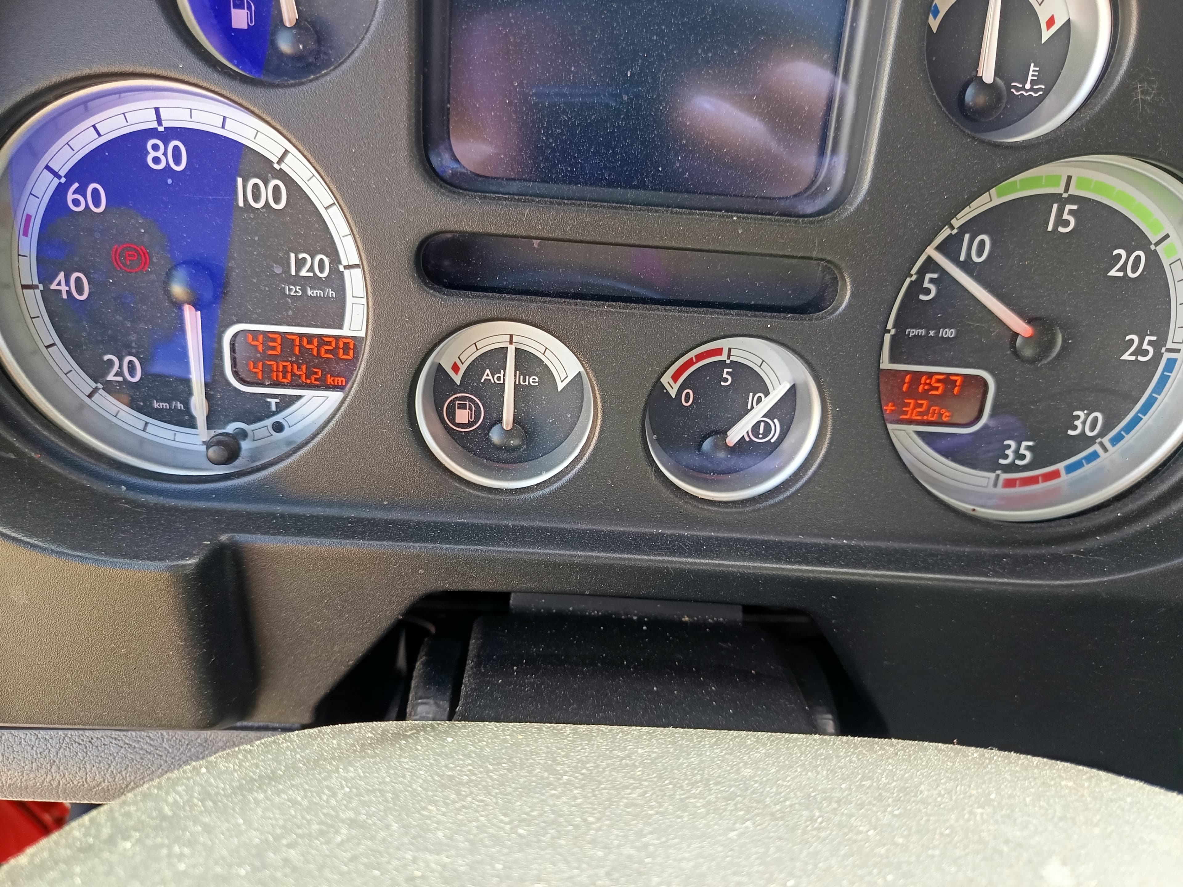 DAF LF 45.180 · Ano 2007 — image 26