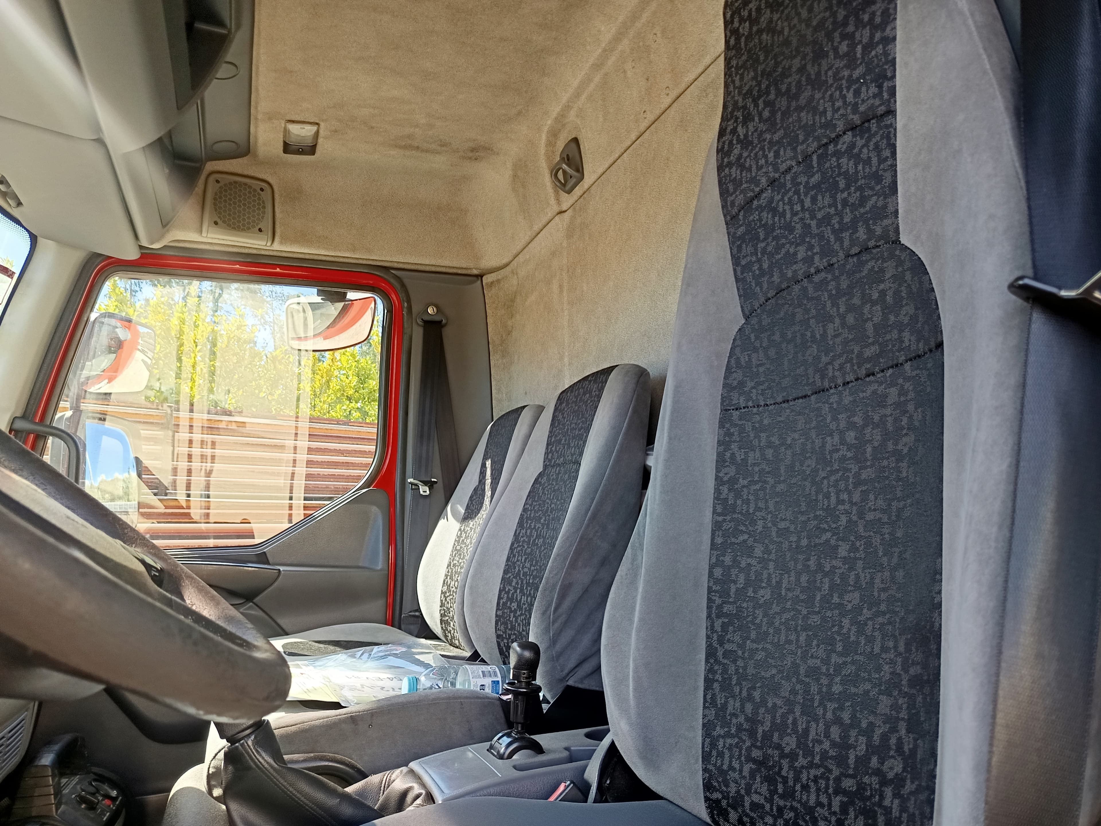 DAF LF 45.180 · Ano 2007 — image 21