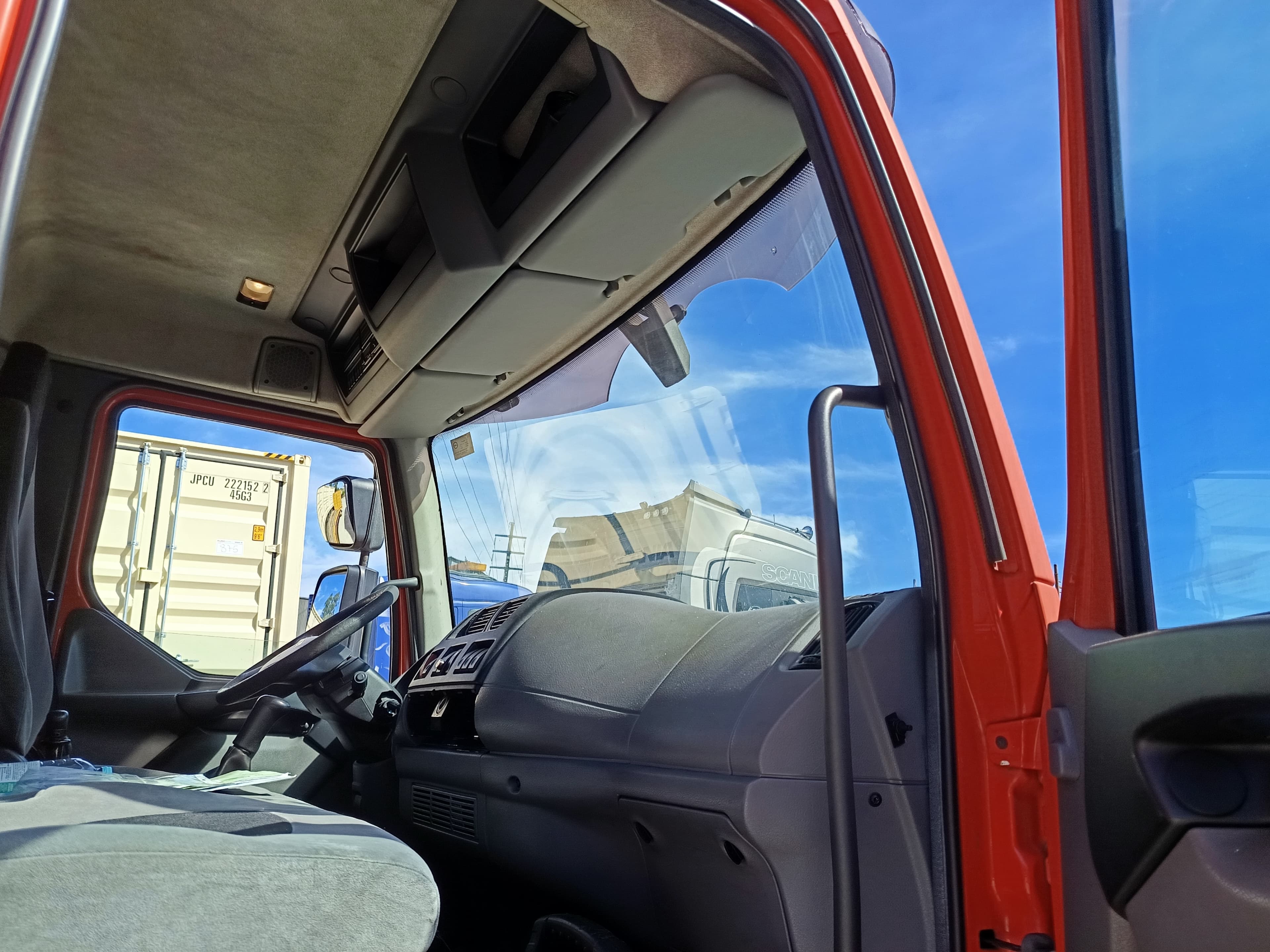 DAF LF 45.180 · Ano 2007 — image 14