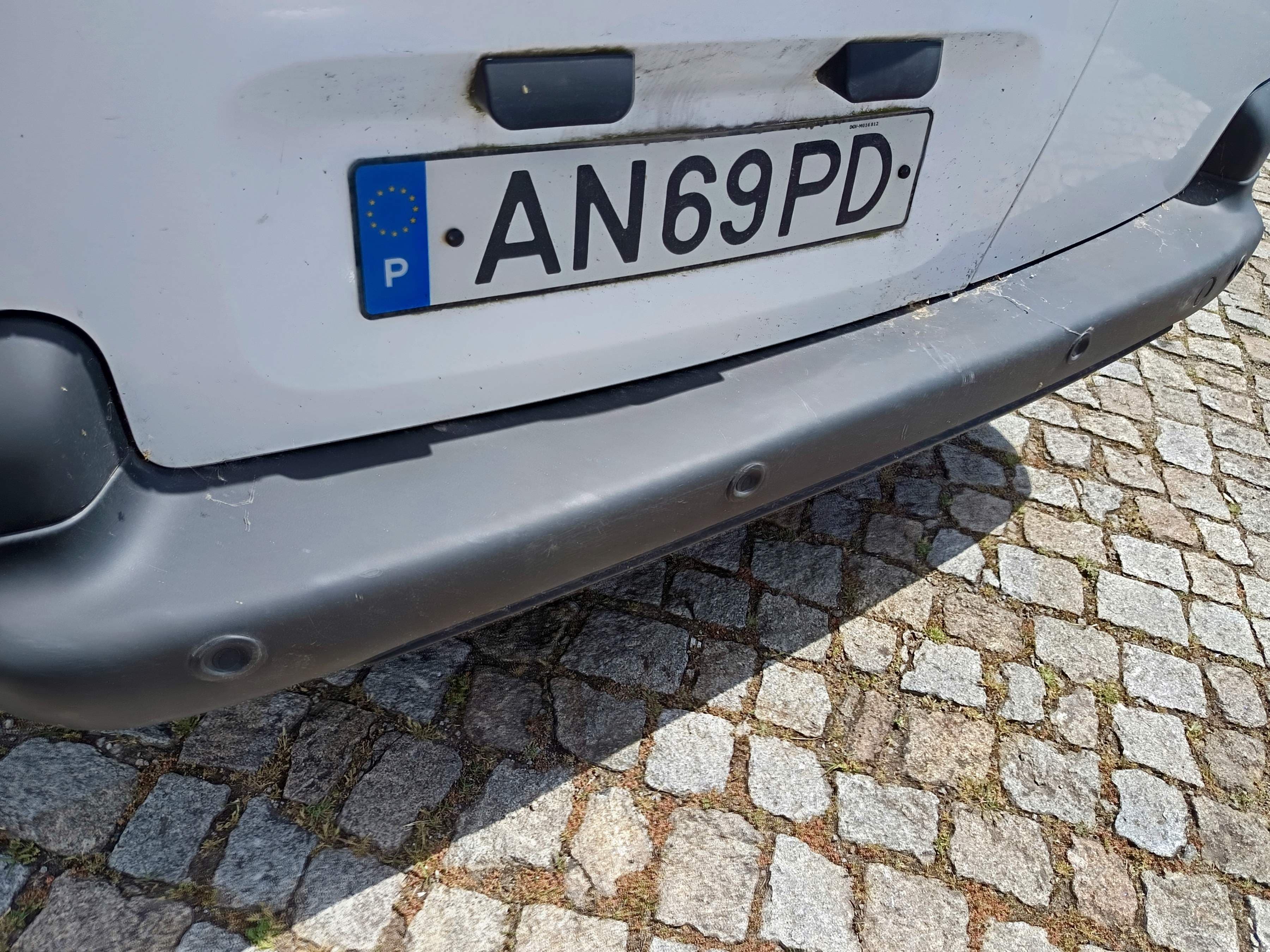 Peugeot Partner · Ano 2015 — imagem 10