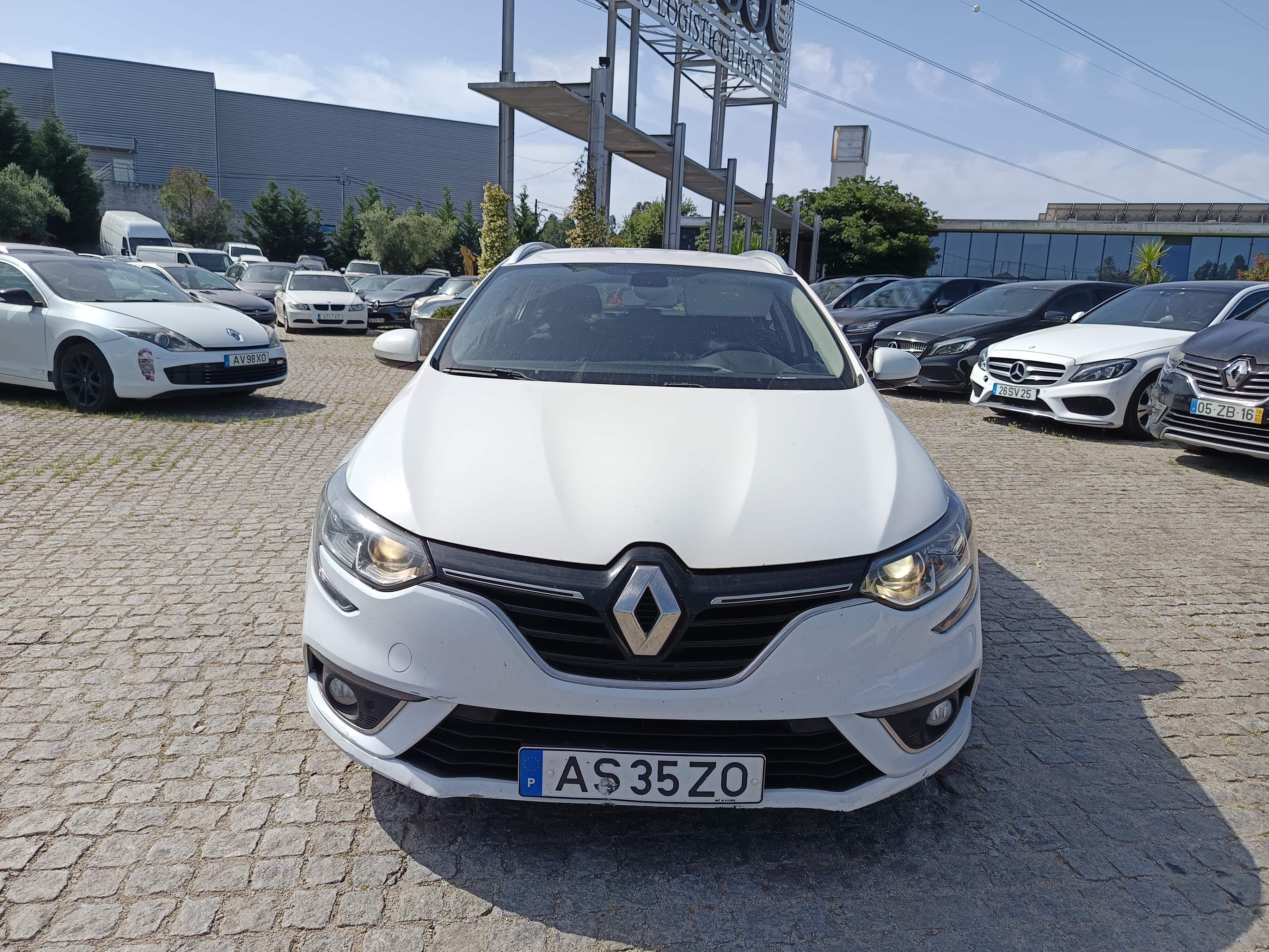 Renault Mégane · Année 2019 — image 2