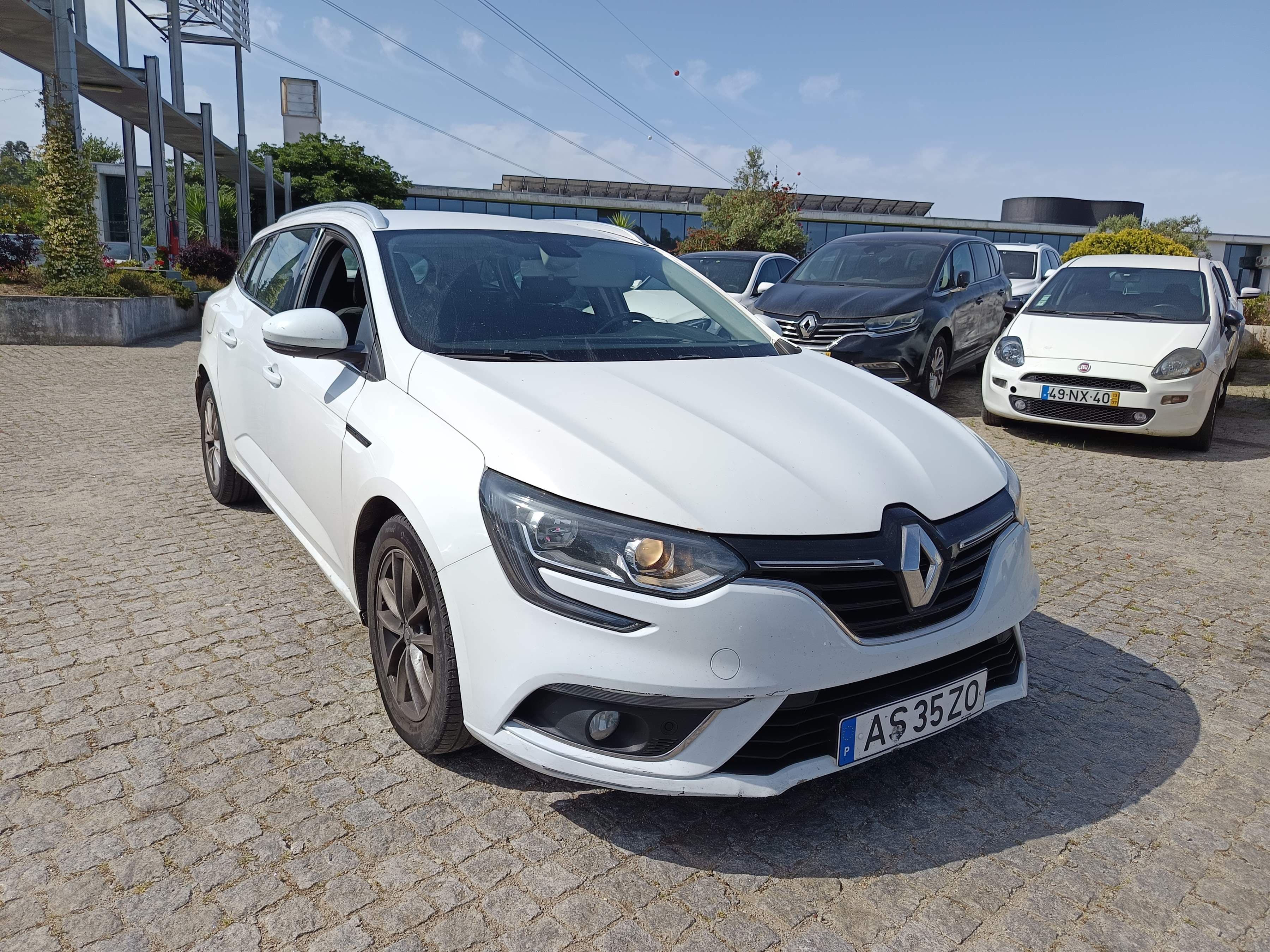 Renault Mégane · Année 2019 — image 3