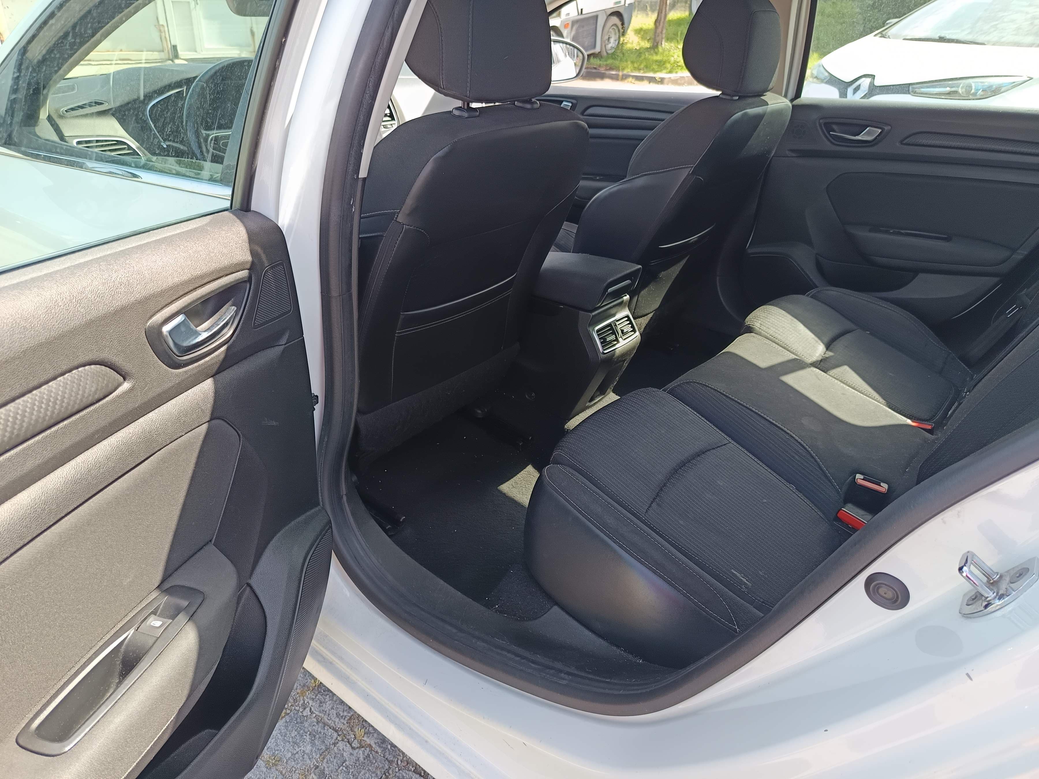 Renault Mégane · Année 2019 — image 33