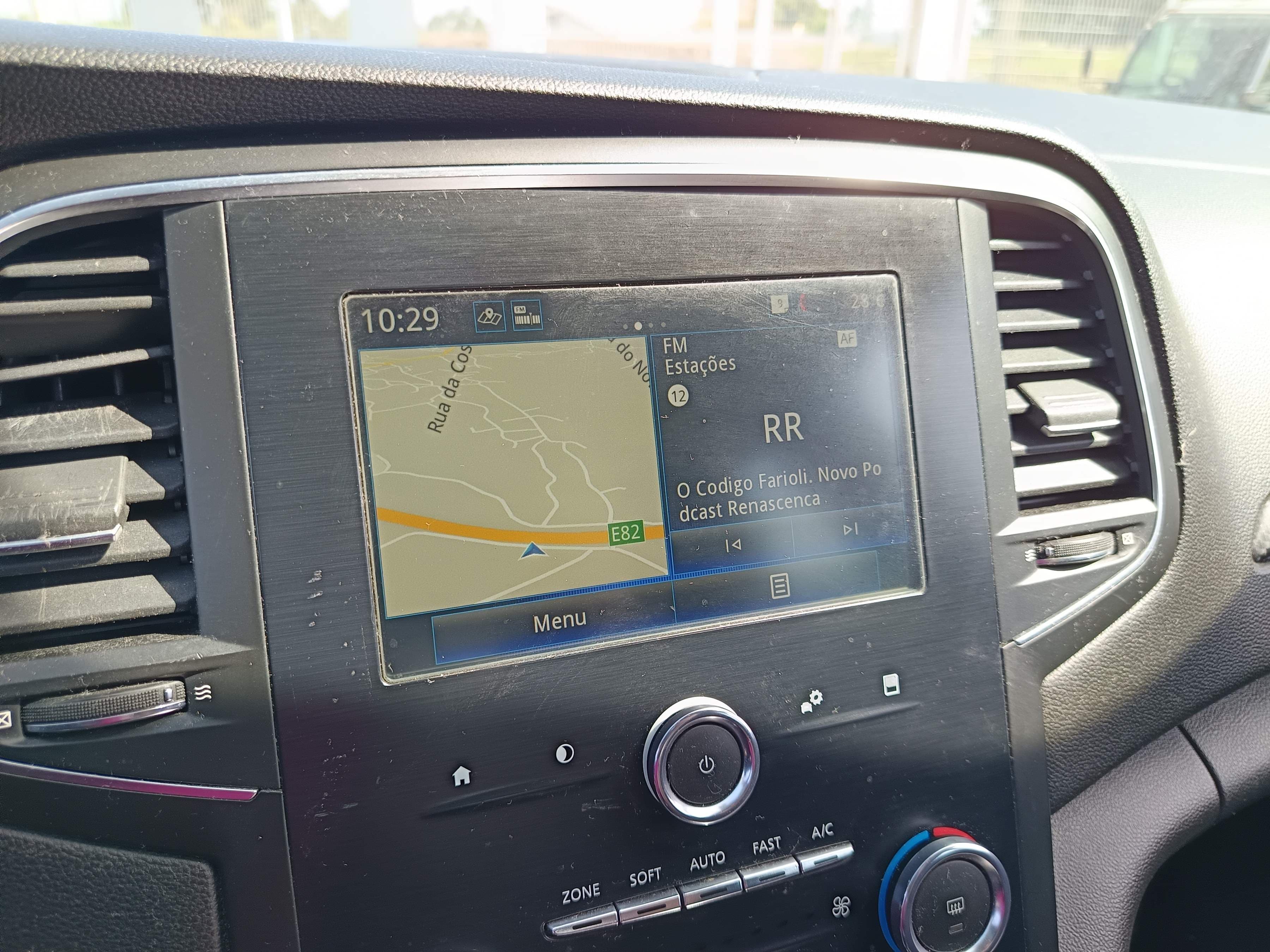 Renault Mégane · Année 2019 — image 42