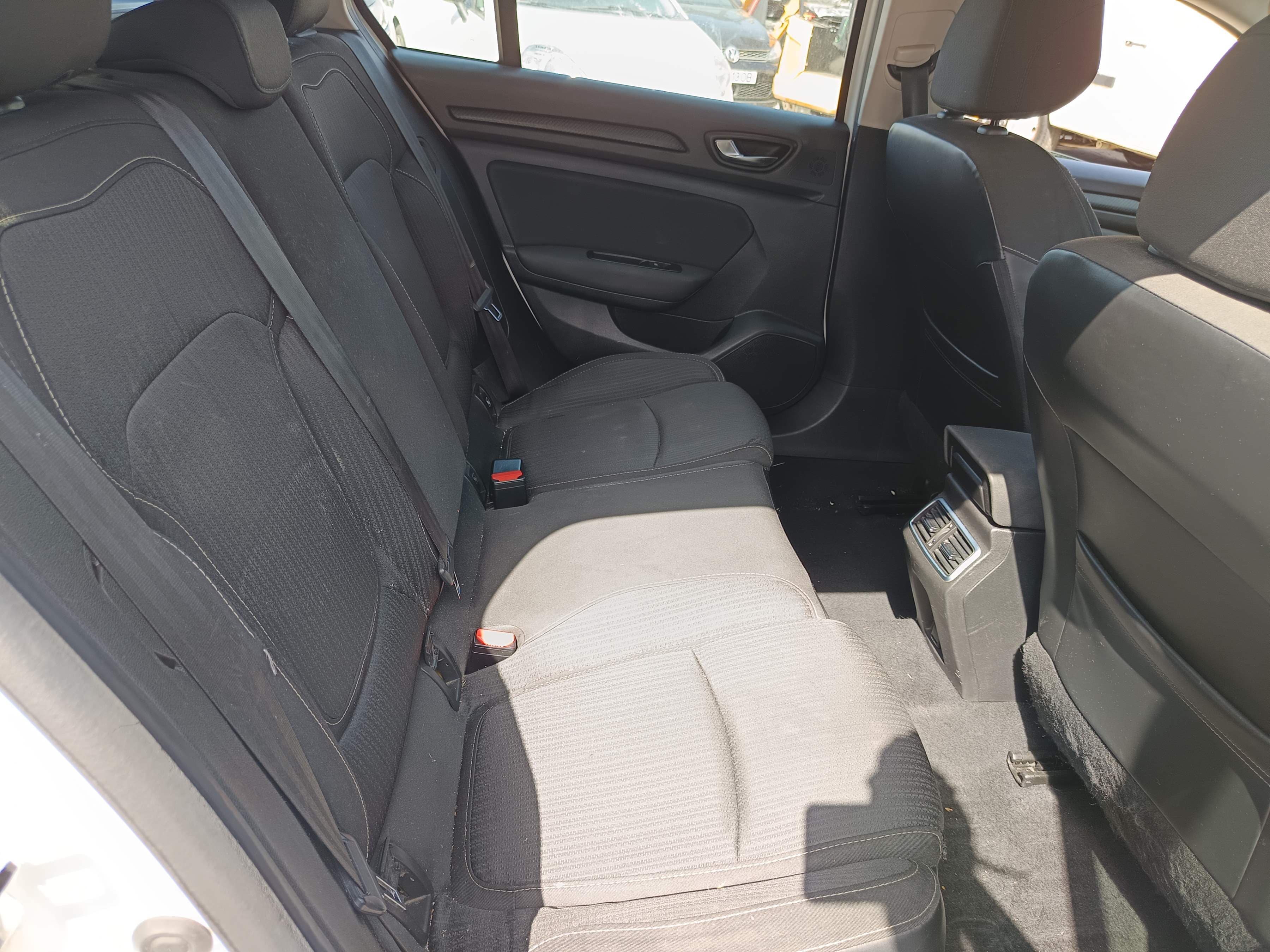 Renault Mégane · Année 2019 — image 28