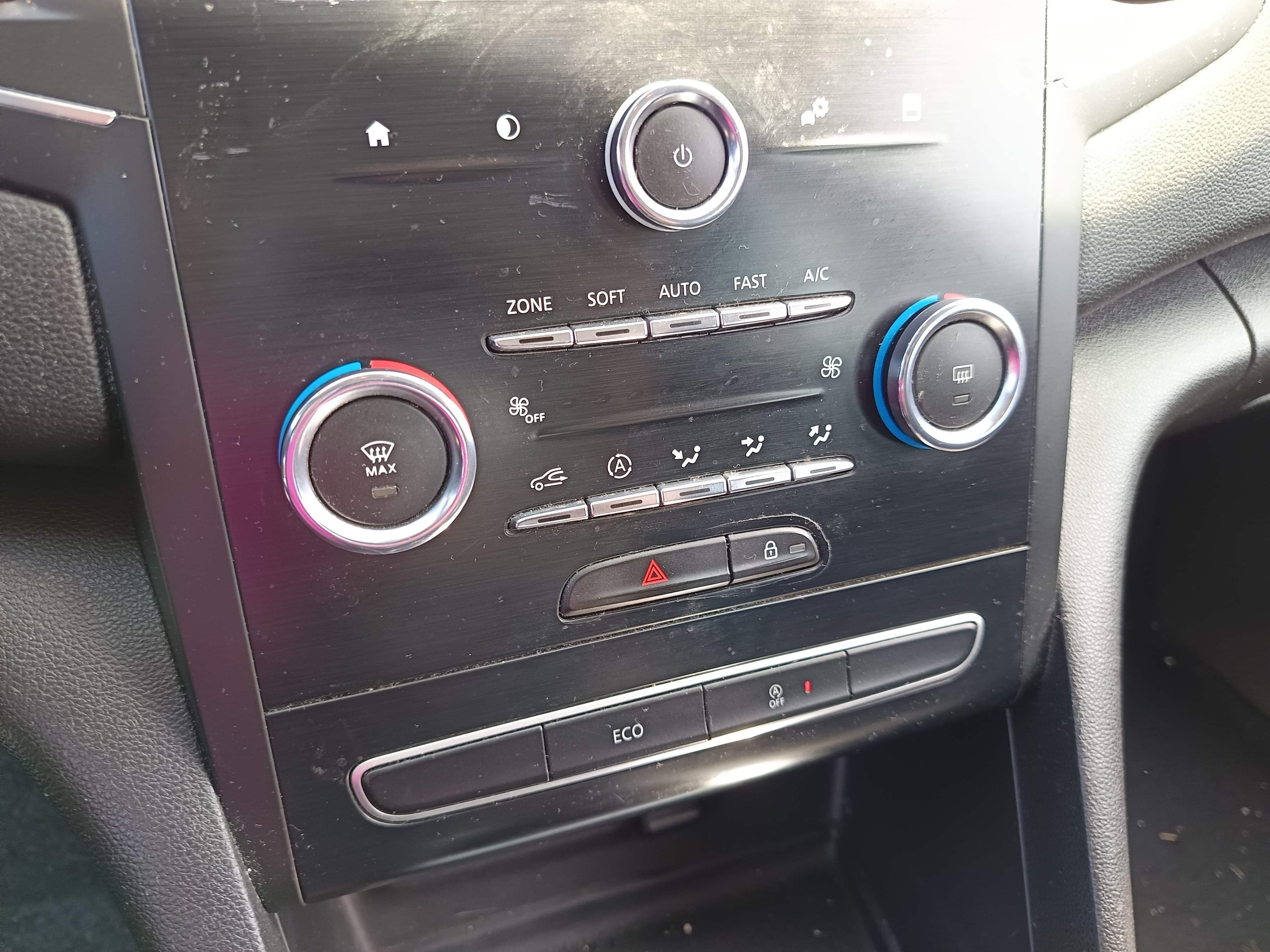 Renault Mégane · Année 2019 — image 43