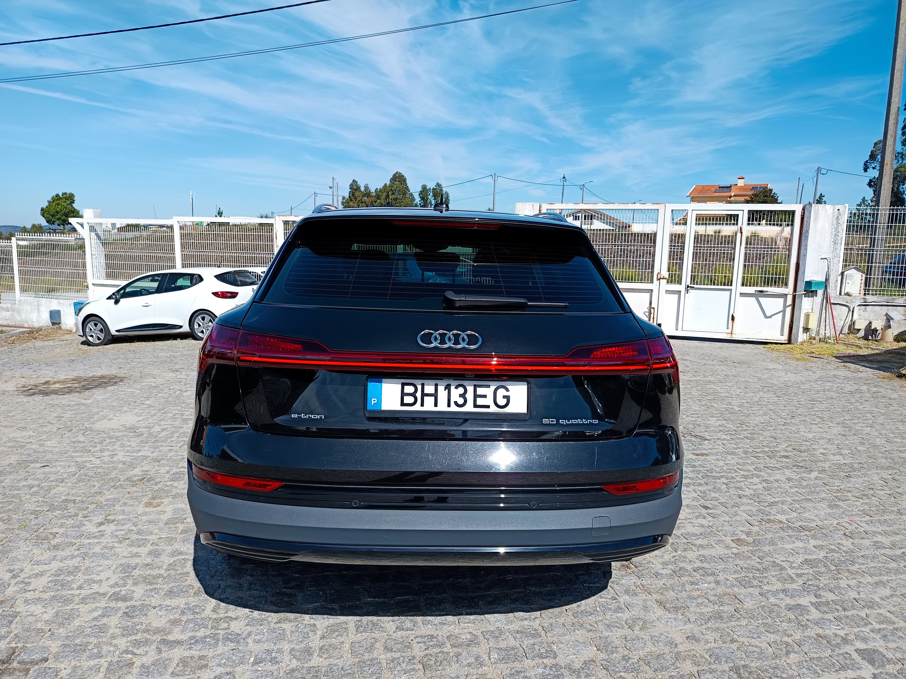 Audi E-Tron · Ano 2020 — imagem 6