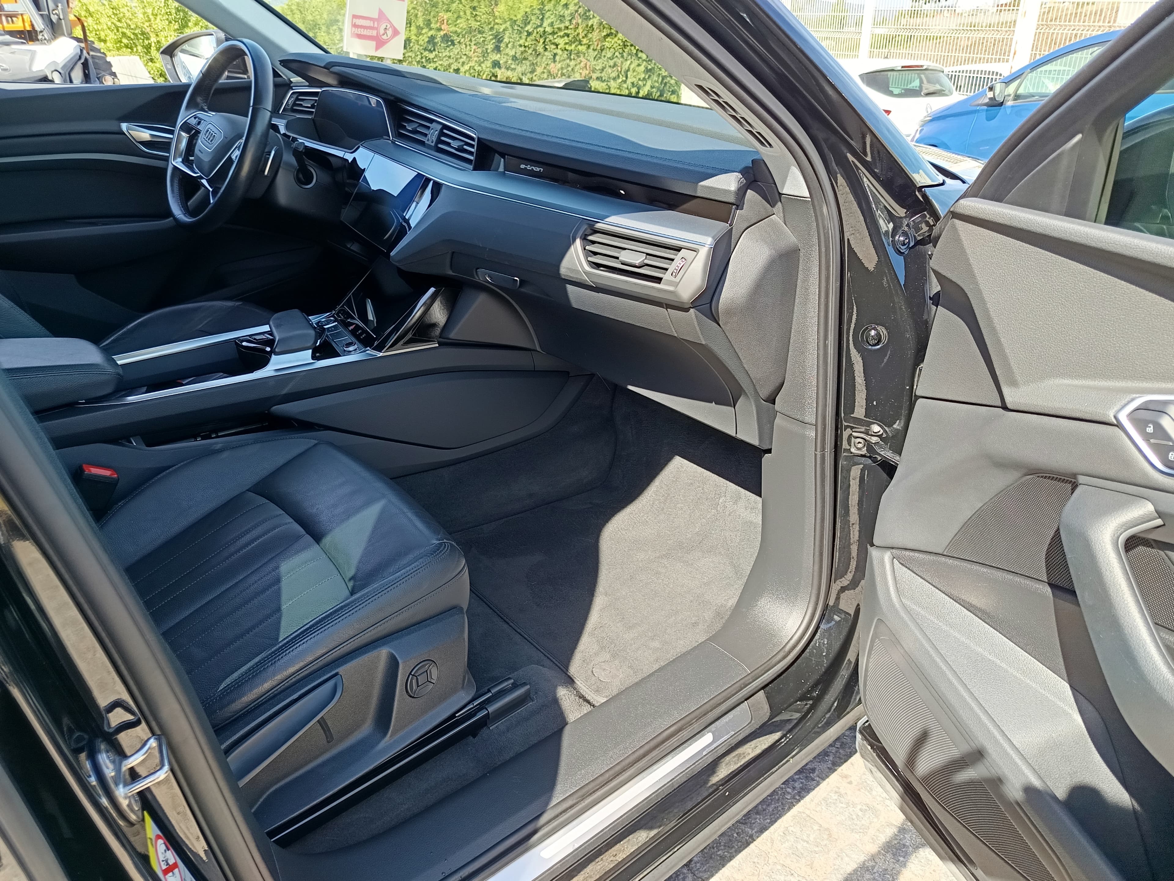 Audi E-Tron · Ano 2020 — imagem 30
