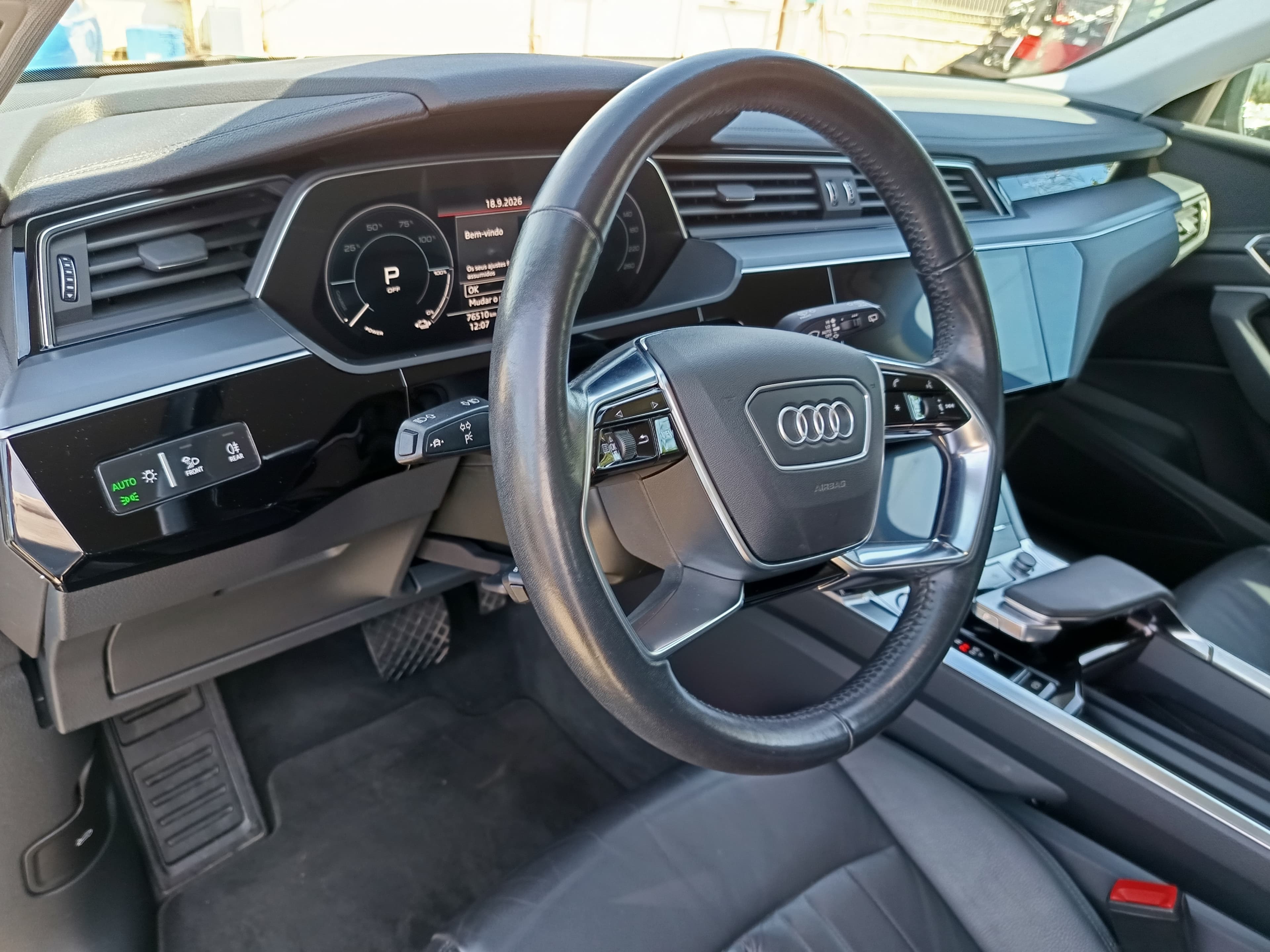 Audi E-Tron · Ano 2020 — imagem 40