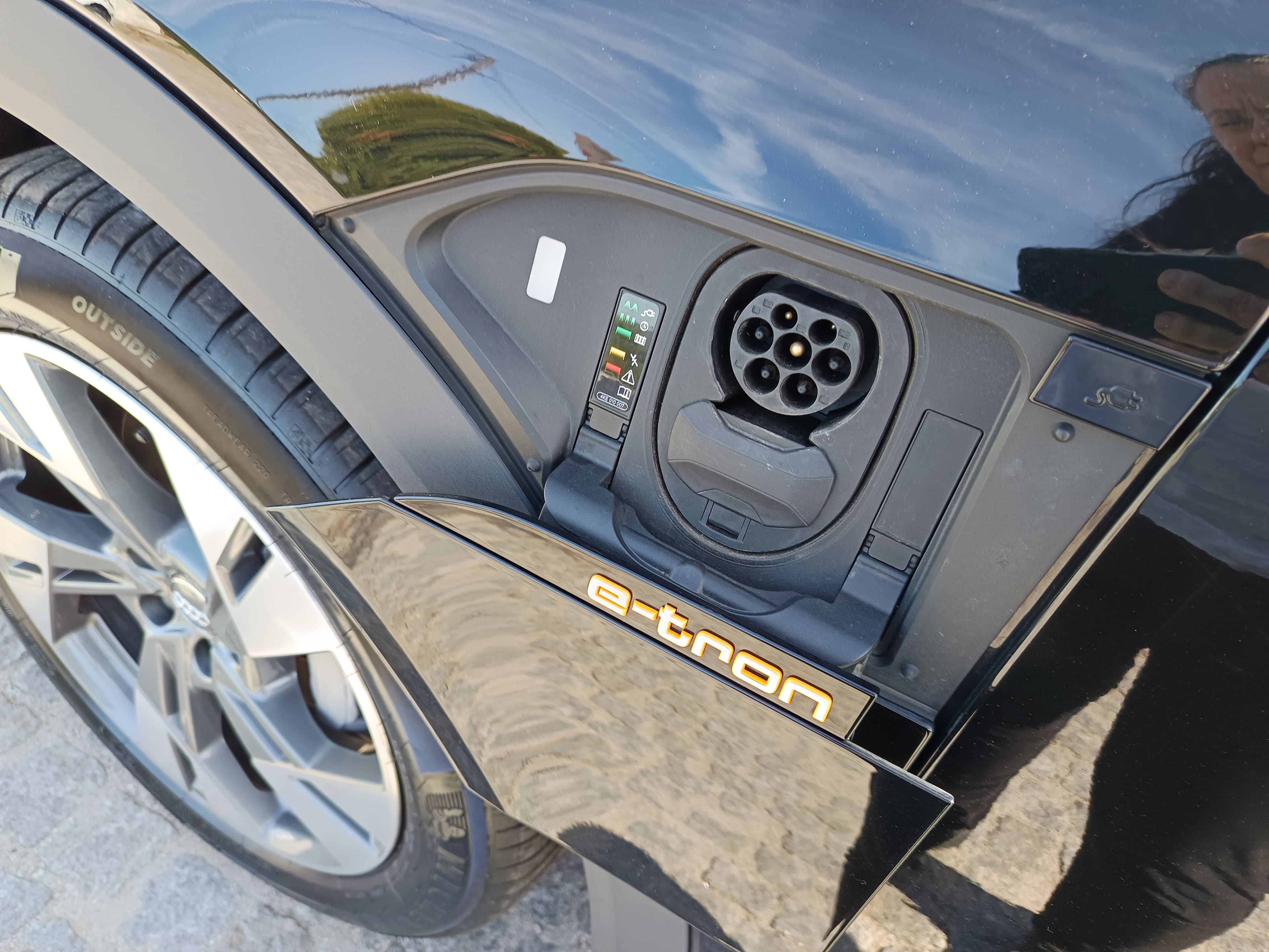 Audi E-Tron · Ano 2020 — imagem 18