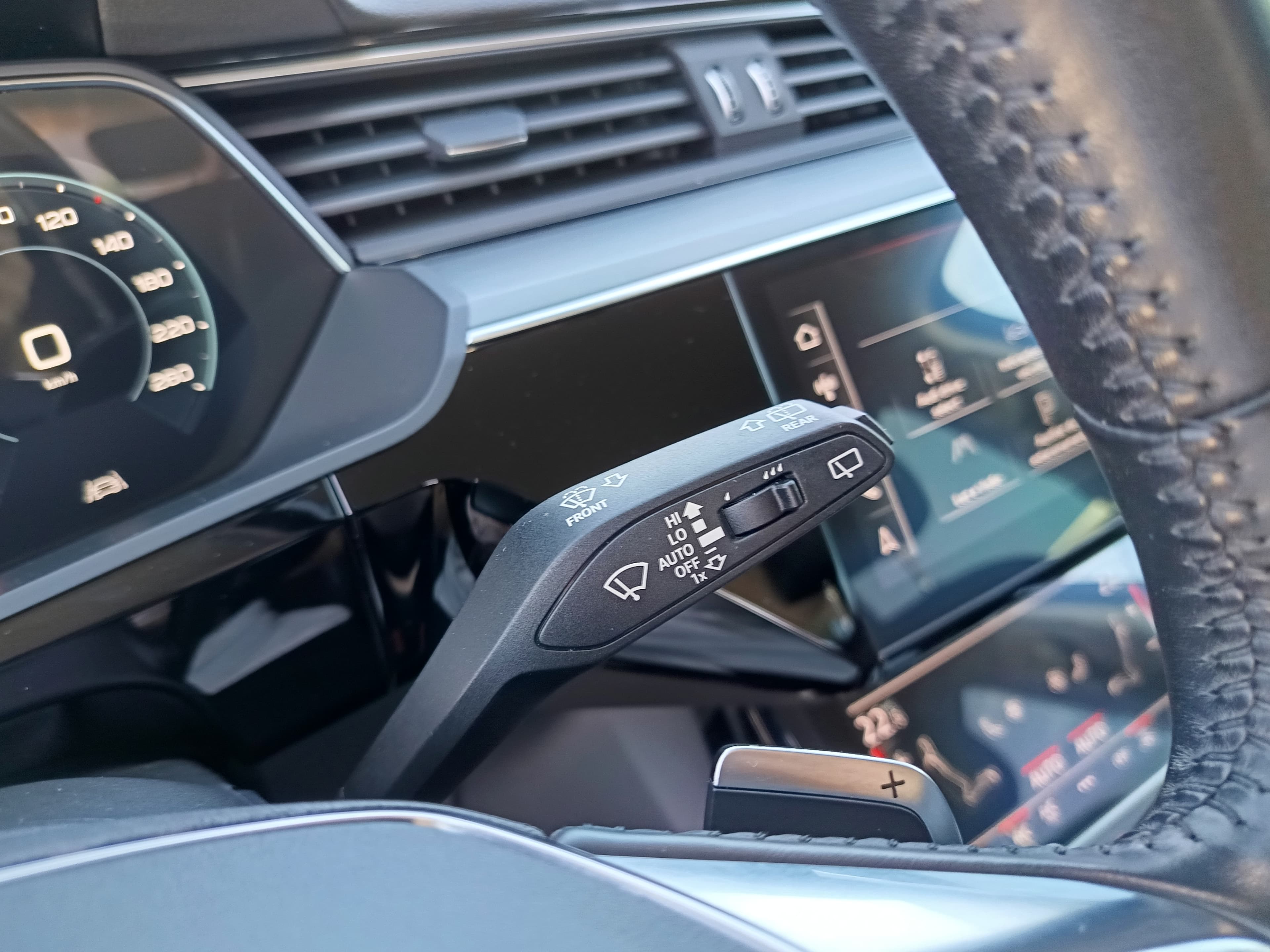 Audi E-Tron · Ano 2020 — imagem 49