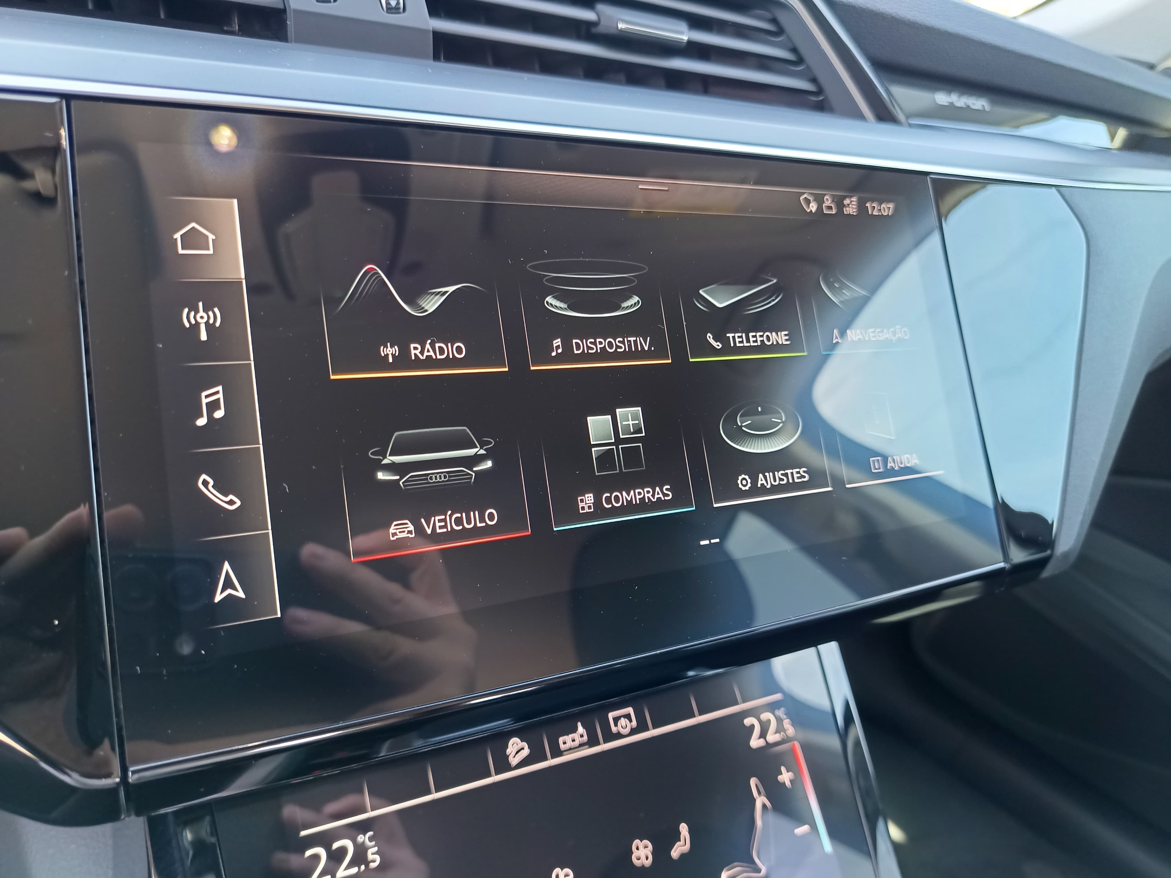Audi E-Tron · Ano 2020 — imagem 45