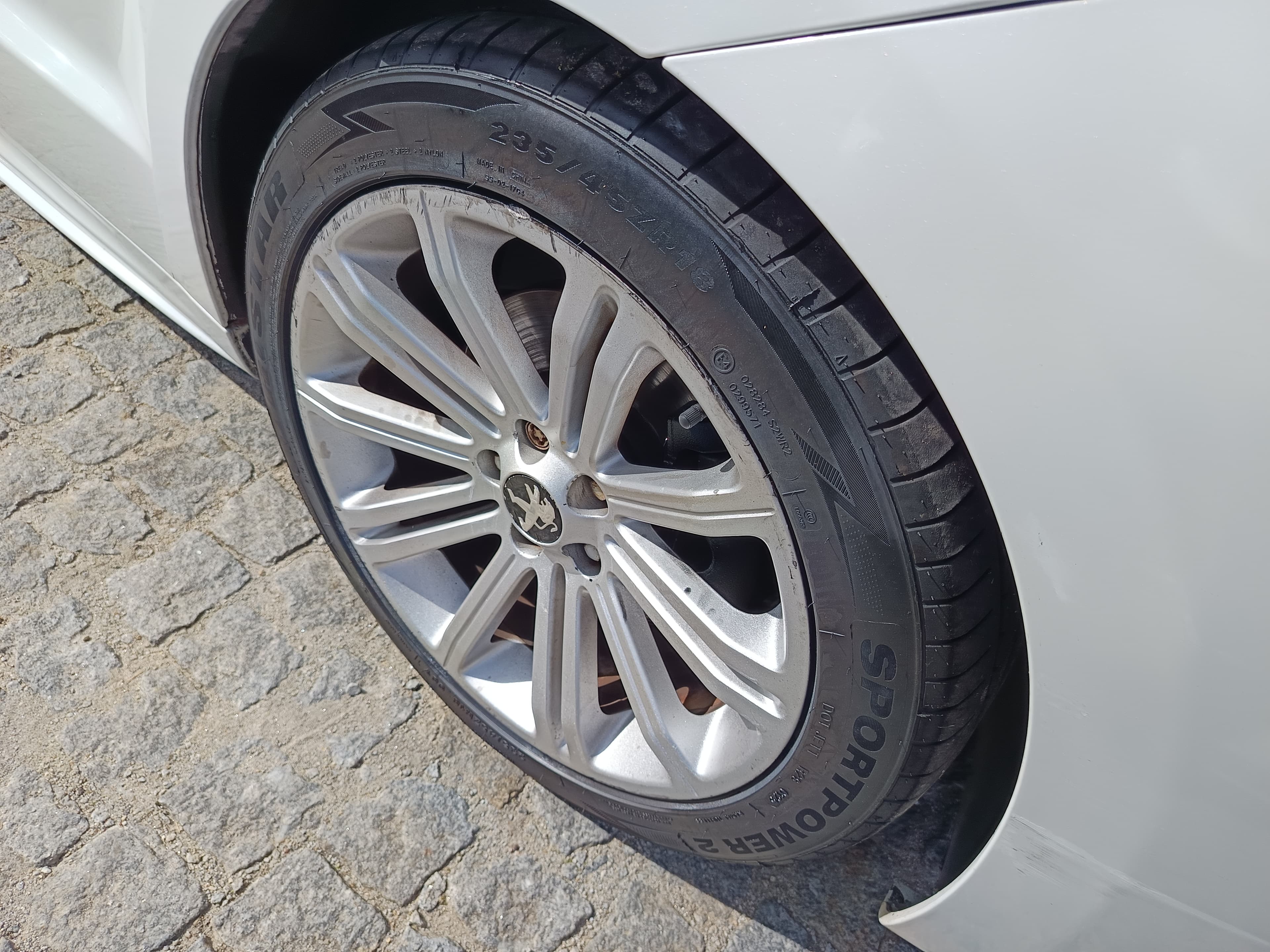 Peugeot RCZ · Ano 2011 — imagem 8