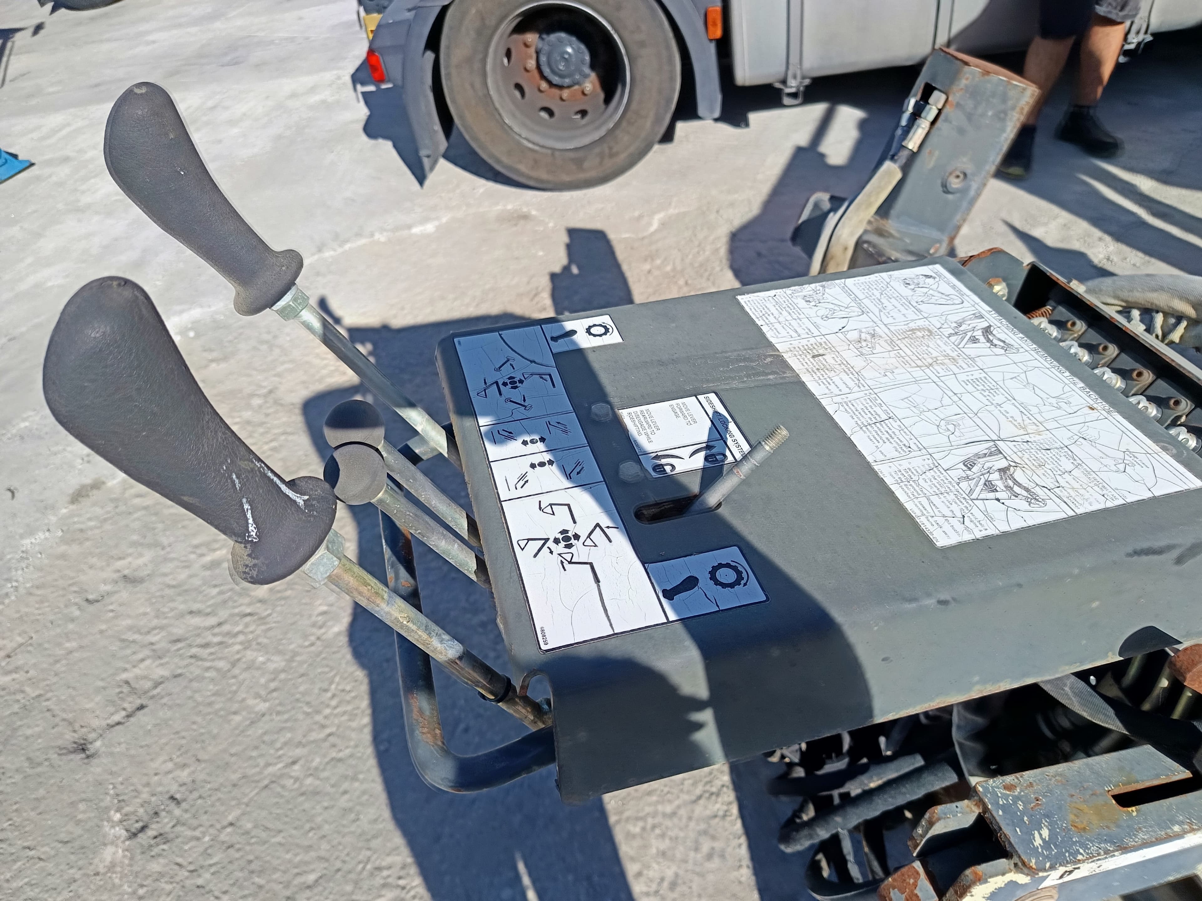 Braço Retroescavadora Bobcat — imagem 10
