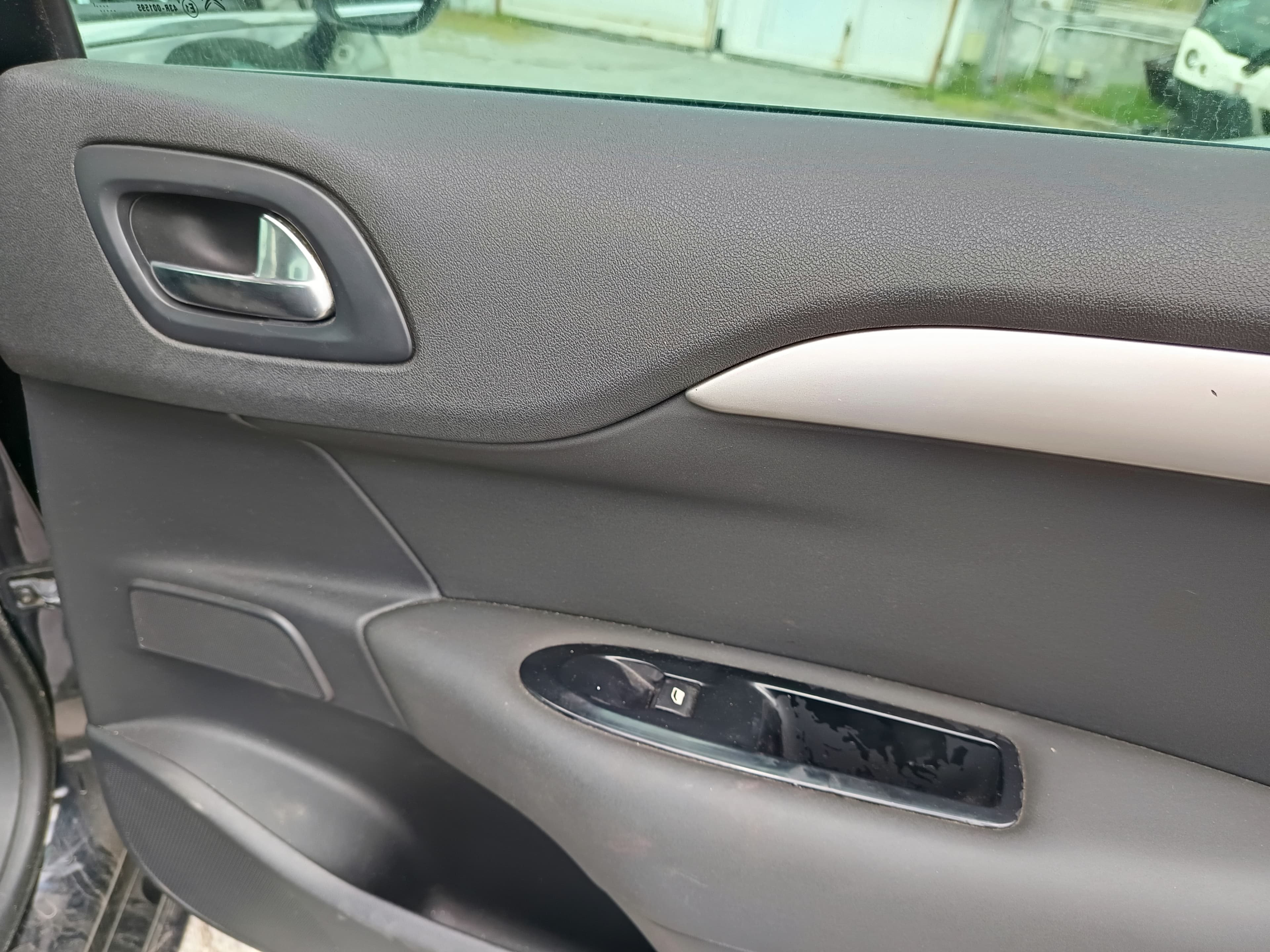 Citroën C4 · Ano 2011 — imagem 26