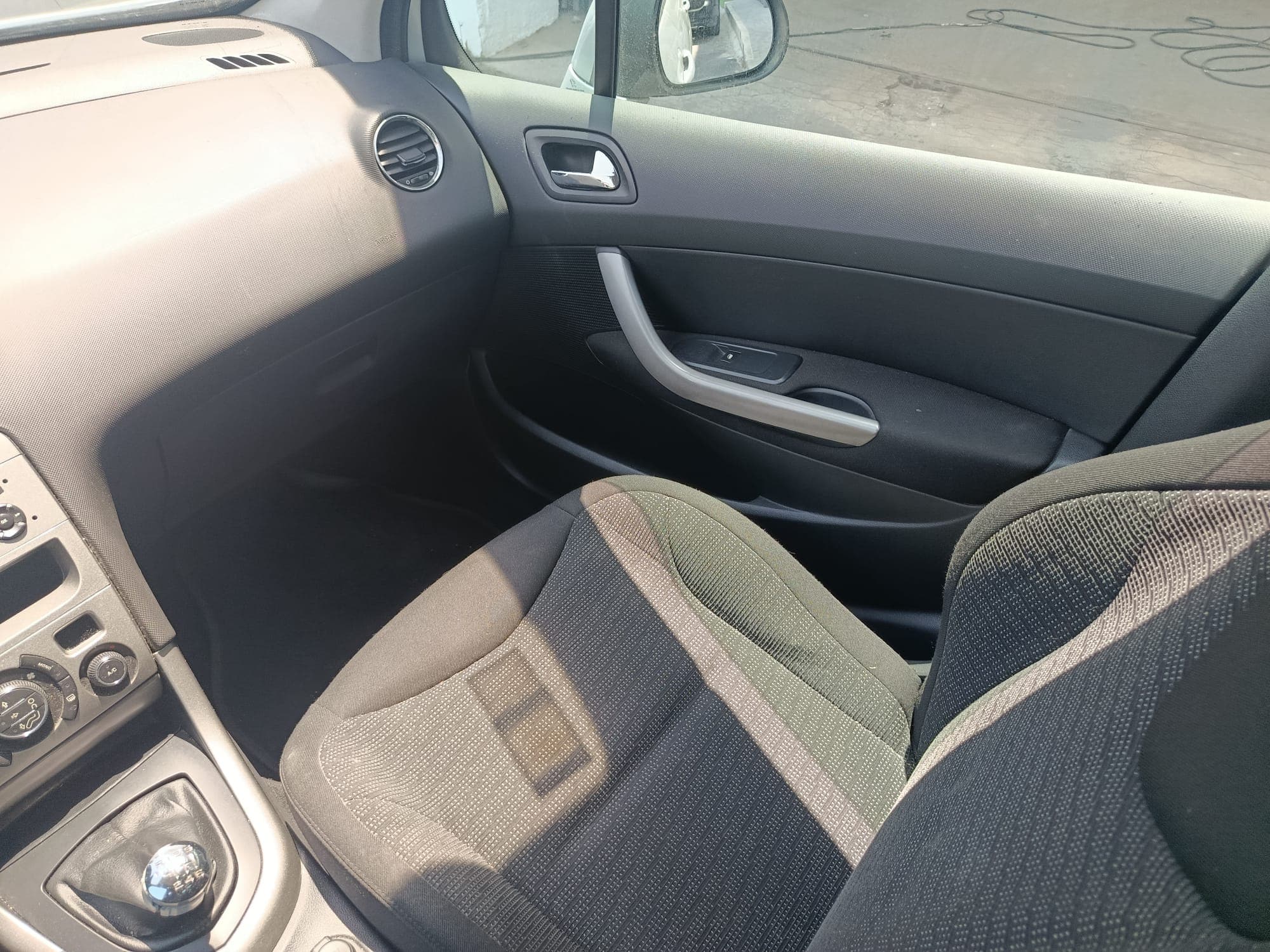 Peugeot 308SW · Ano 2010 — imagem 21