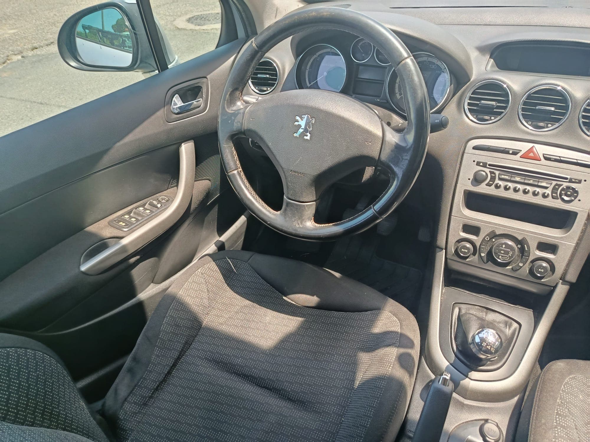 Peugeot 308SW · Ano 2010 — imagem 20