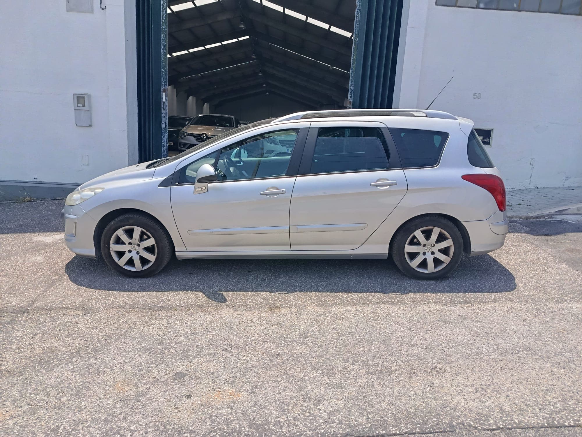 Peugeot 308SW · Ano 2010 — imagem 8