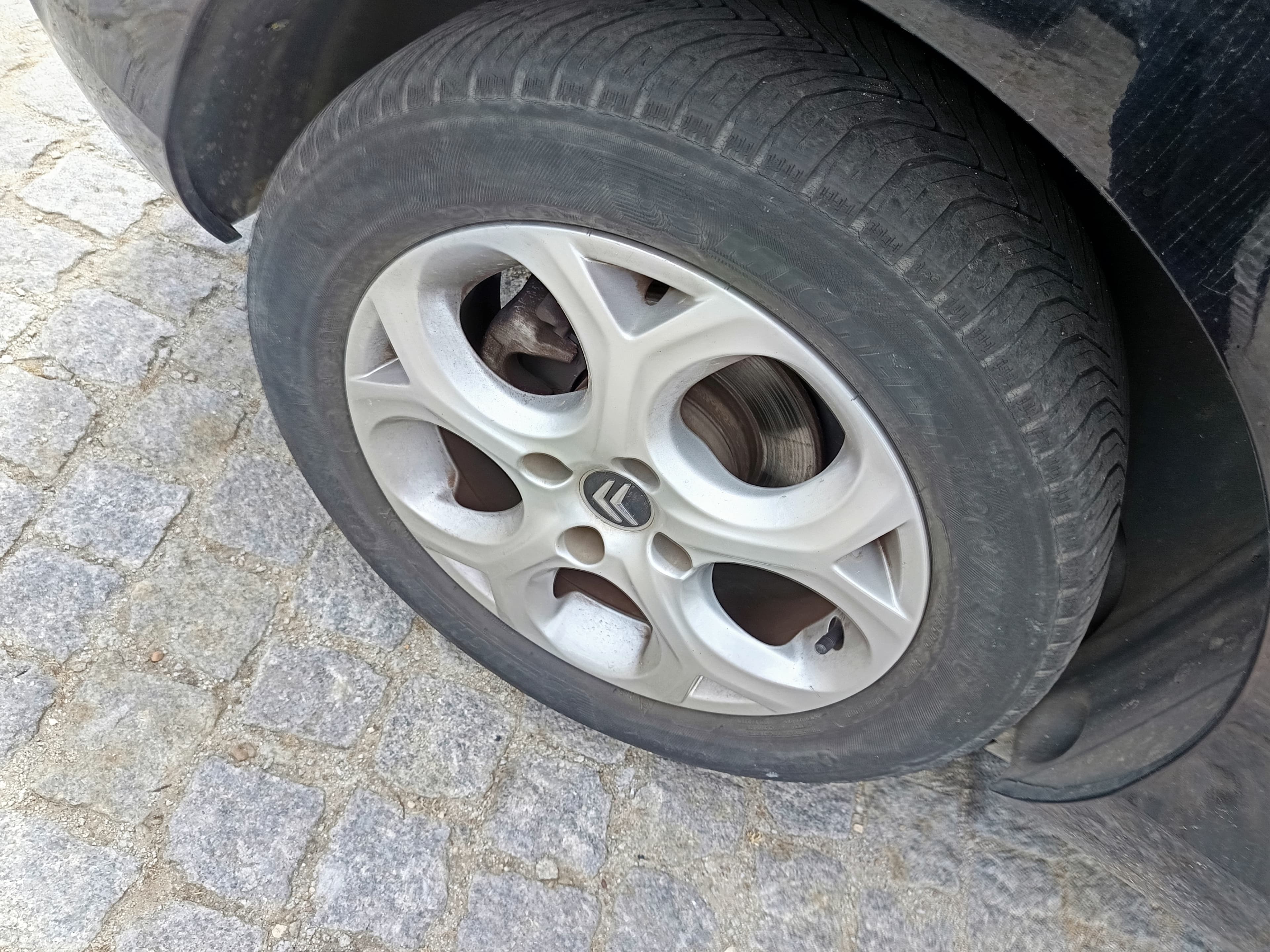 Citroën C4 · Ano 2011 — imagem 8