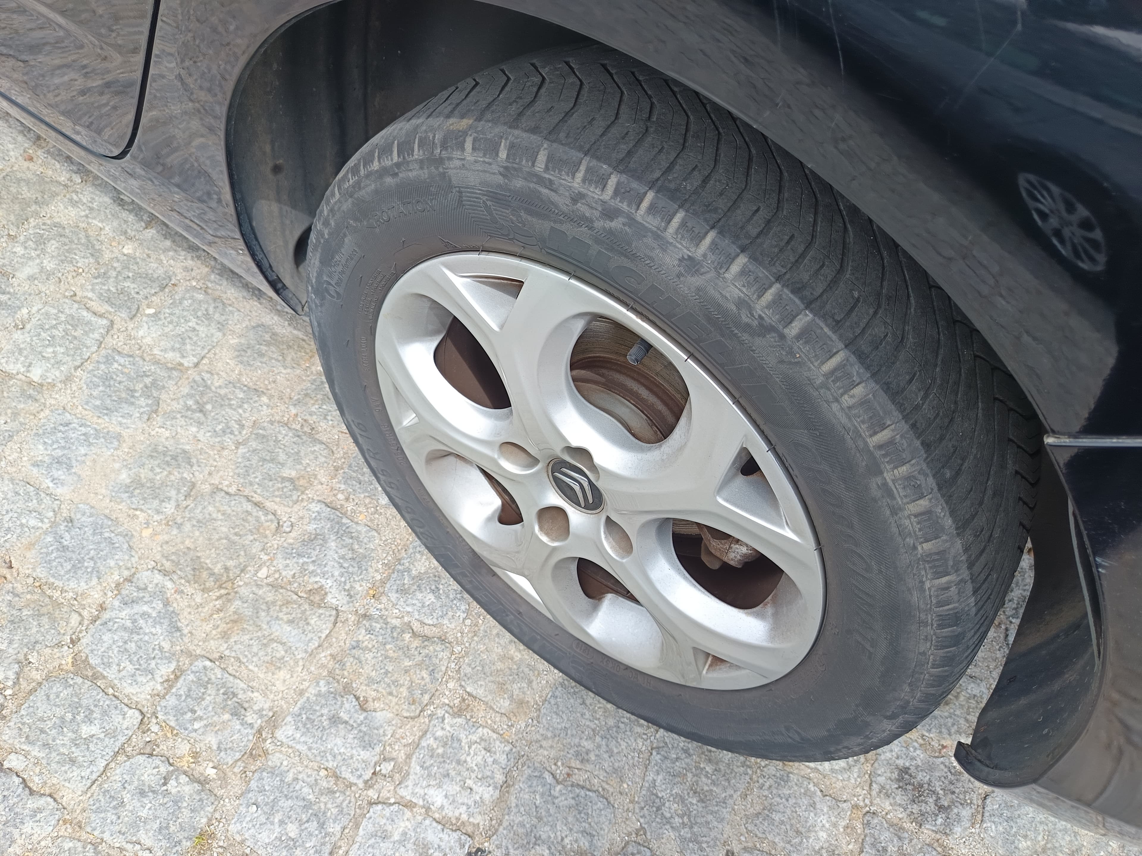 Citroën C4 · Ano 2011 — imagem 9