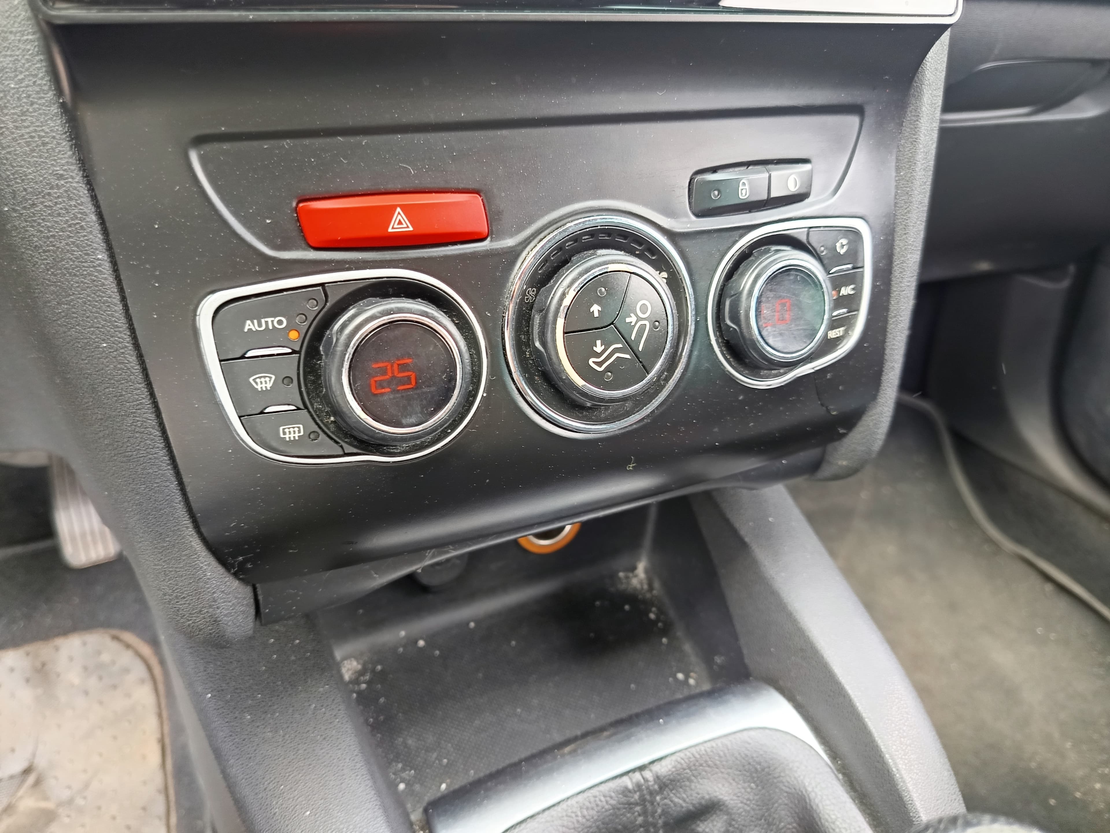 Citroën C4 · Ano 2011 — imagem 41