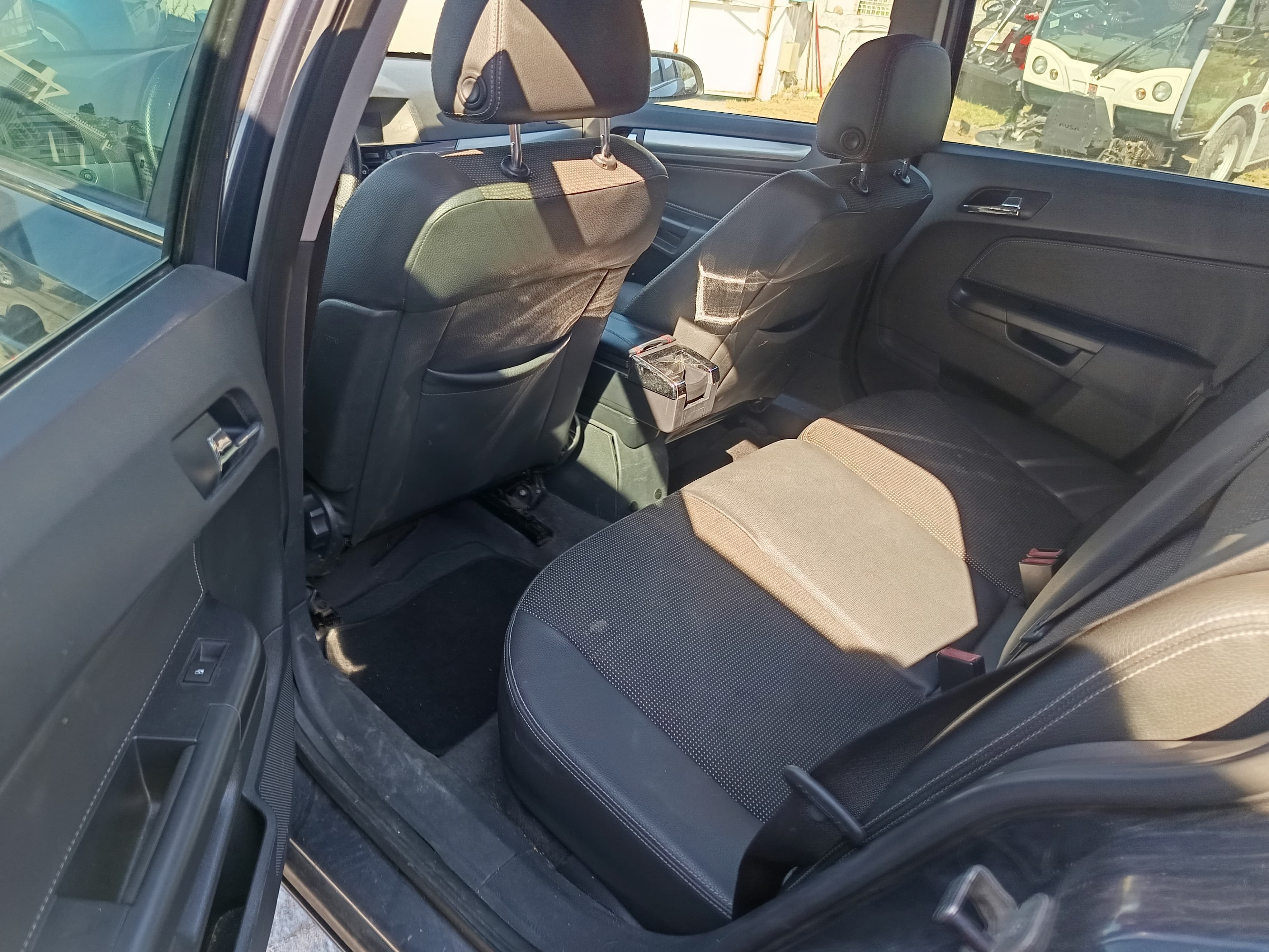 Opel Astra · Ano 2008 — imagem 27