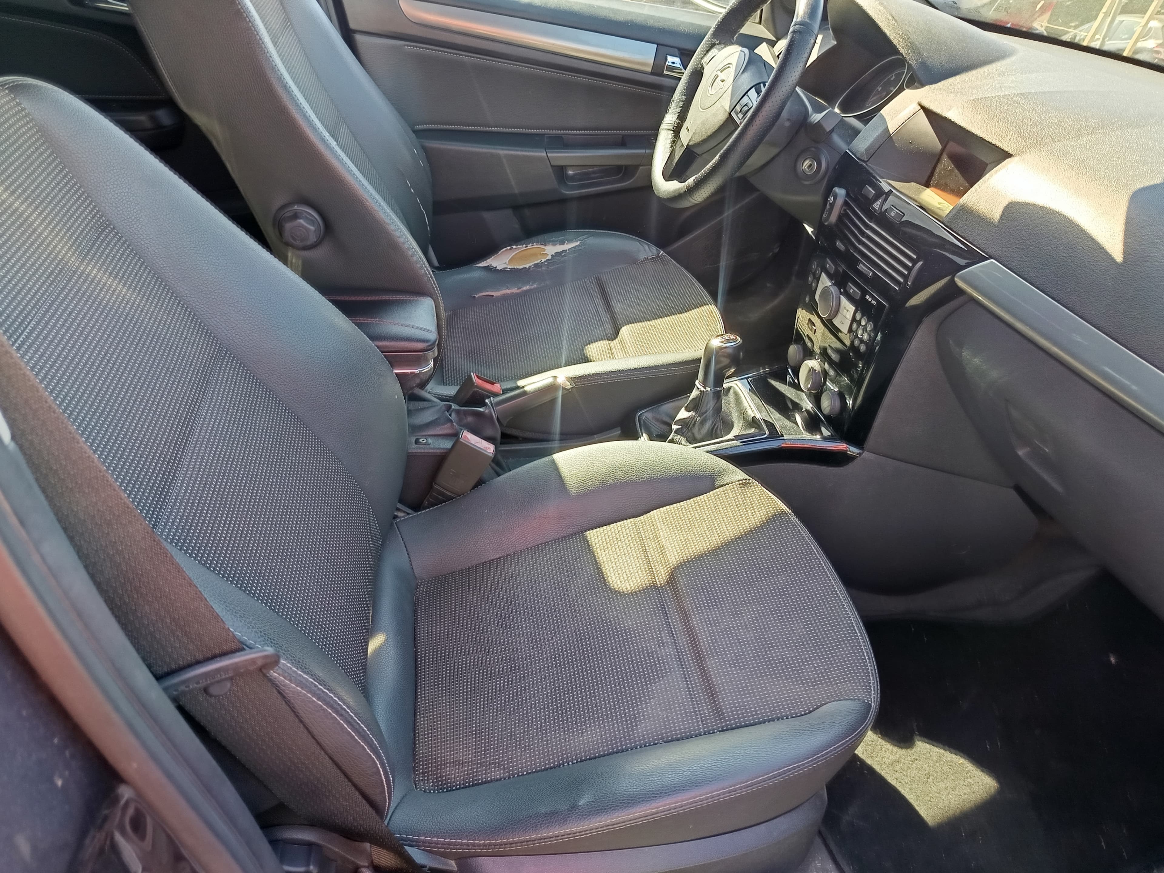 Opel Astra · Ano 2008 — imagem 25