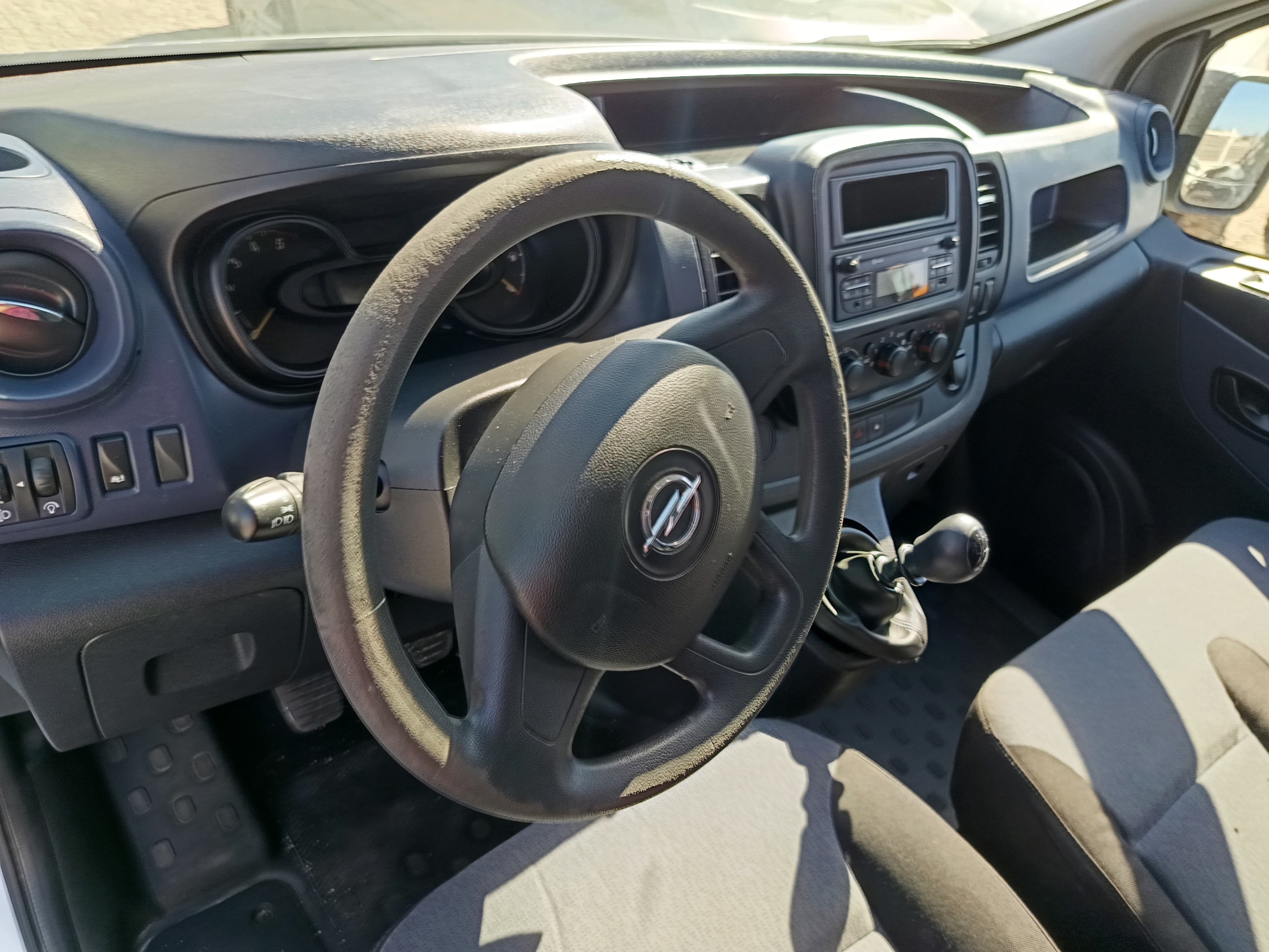 Opel Vívaro · Ano 2014 — imagem 27