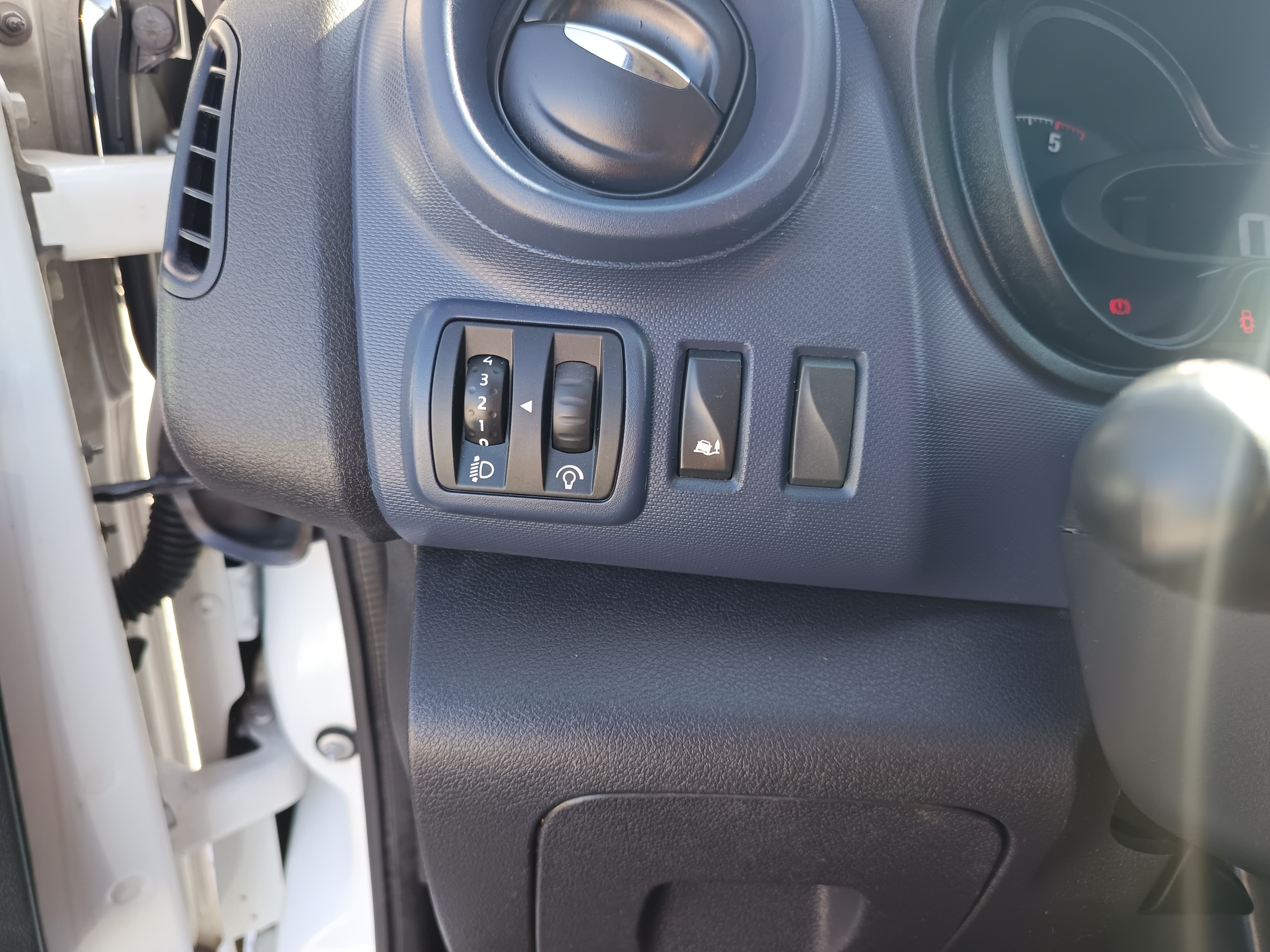 Opel Vívaro · Ano 2014 — imagem 34