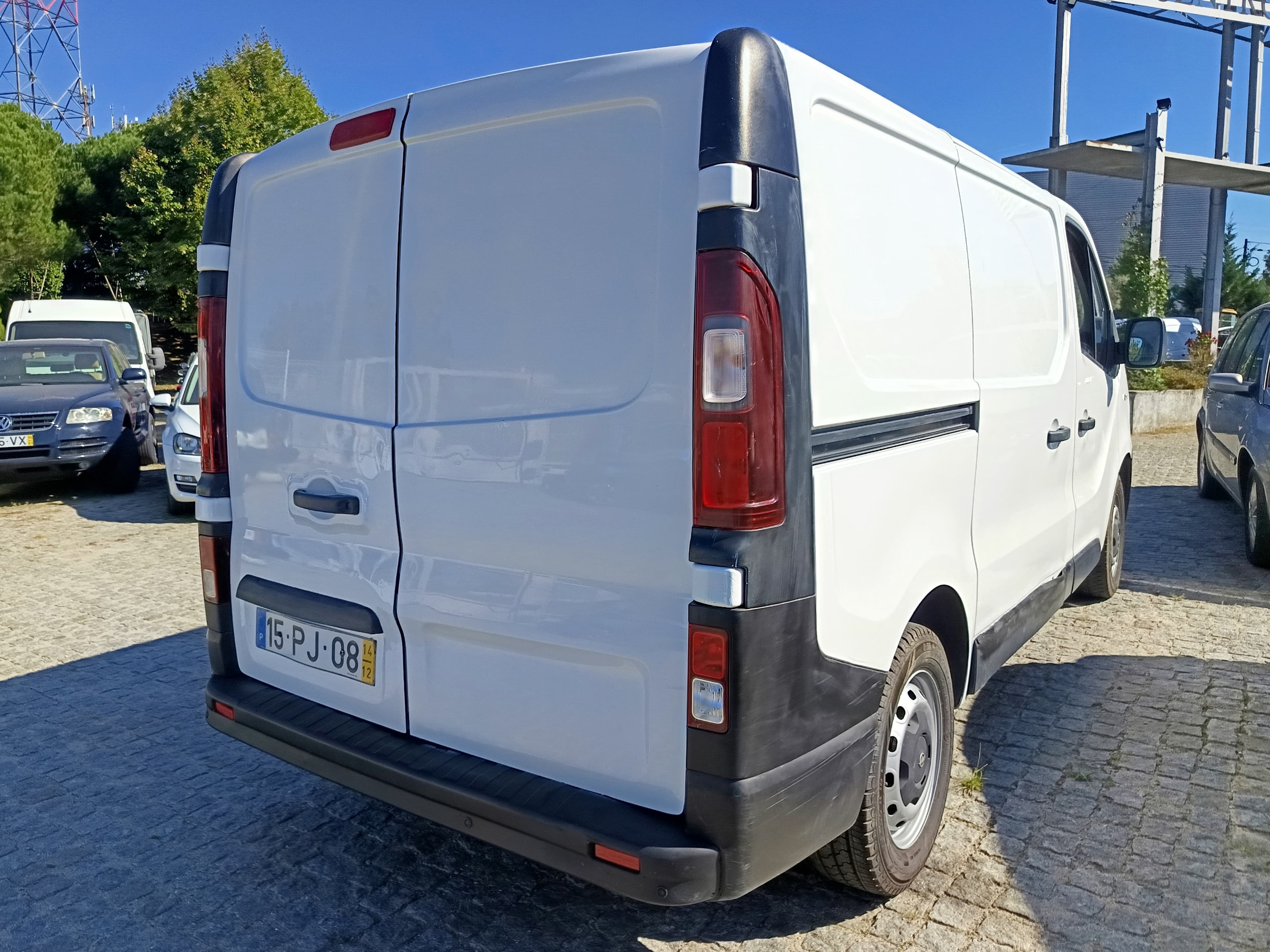 Opel Vívaro · Ano 2014 — imagem 4