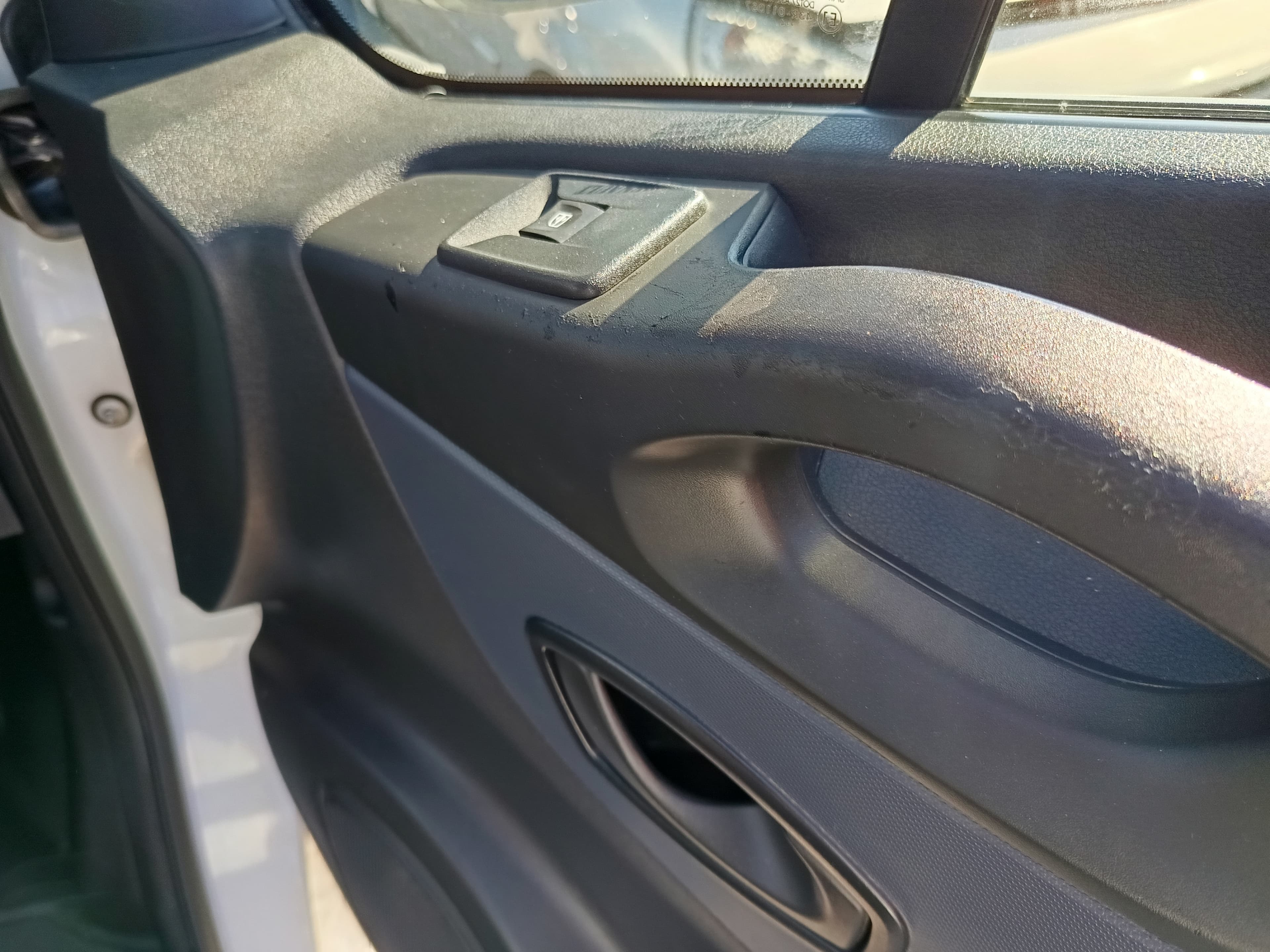 Opel Vívaro · Ano 2014 — imagem 18