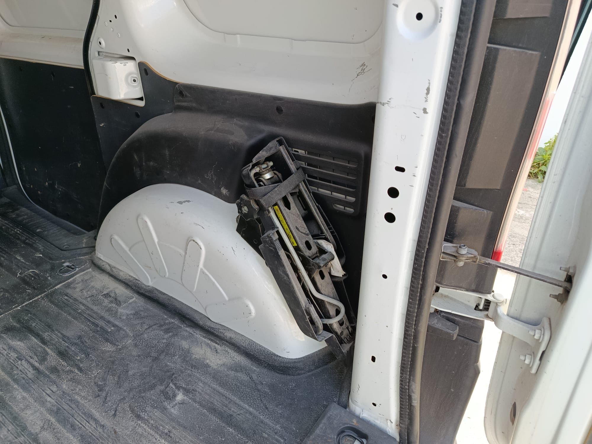 Renault Kangoo 1.5 dCi · Ano 2018 — imagem 12