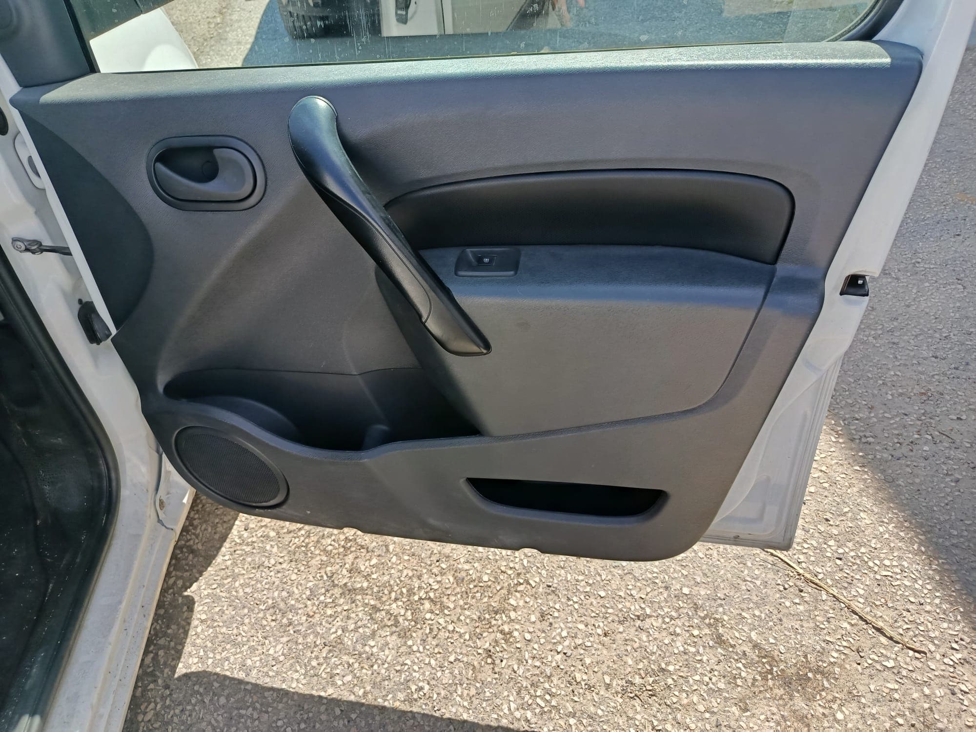 Renault Kangoo 1.5 dCi · Ano 2018 — imagem 21
