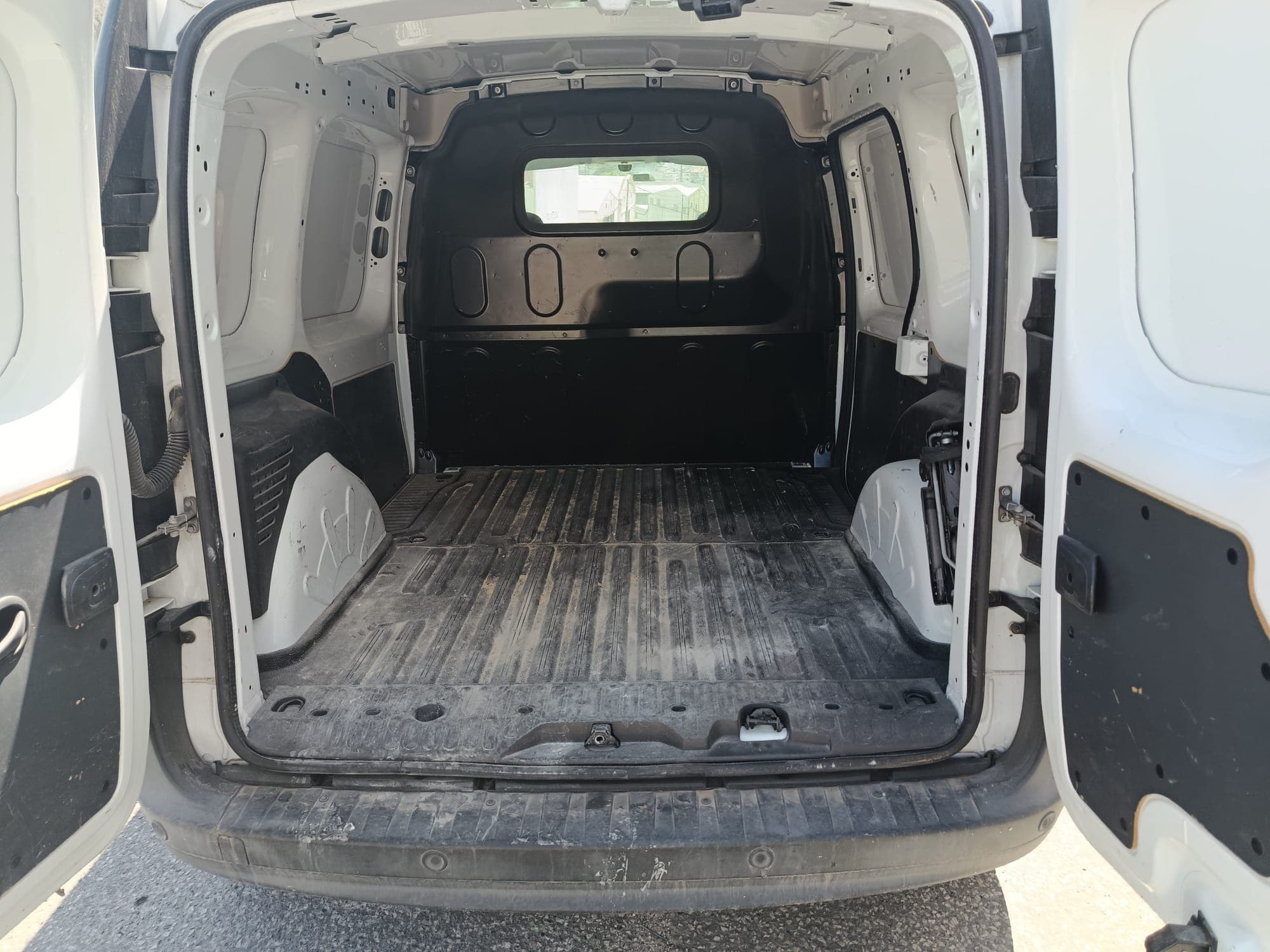 Renault Kangoo 1.5 dCi · Ano 2018 — imagem 11