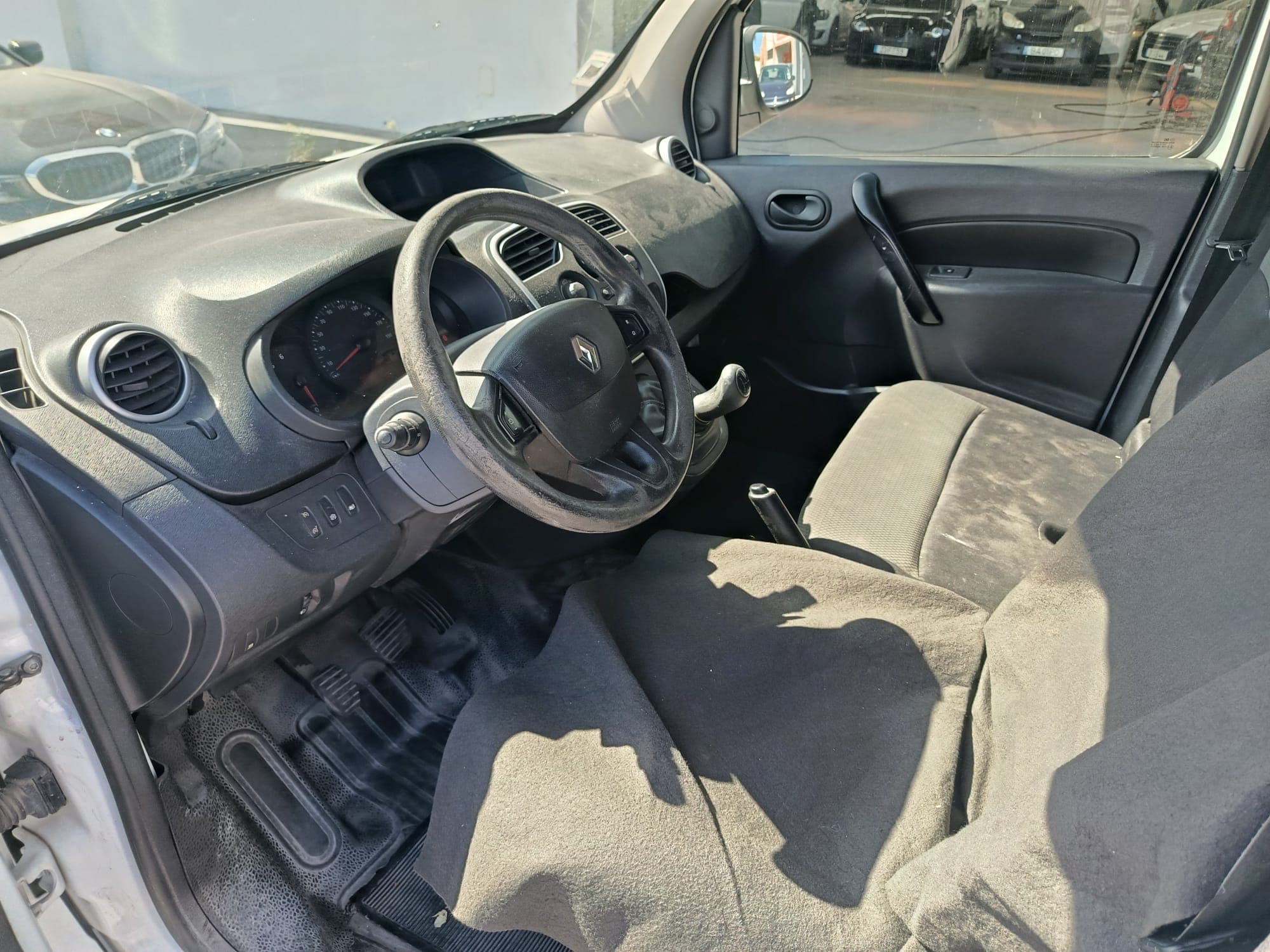 Renault Kangoo 1.5 dCi · Ano 2017 — imagem 13
