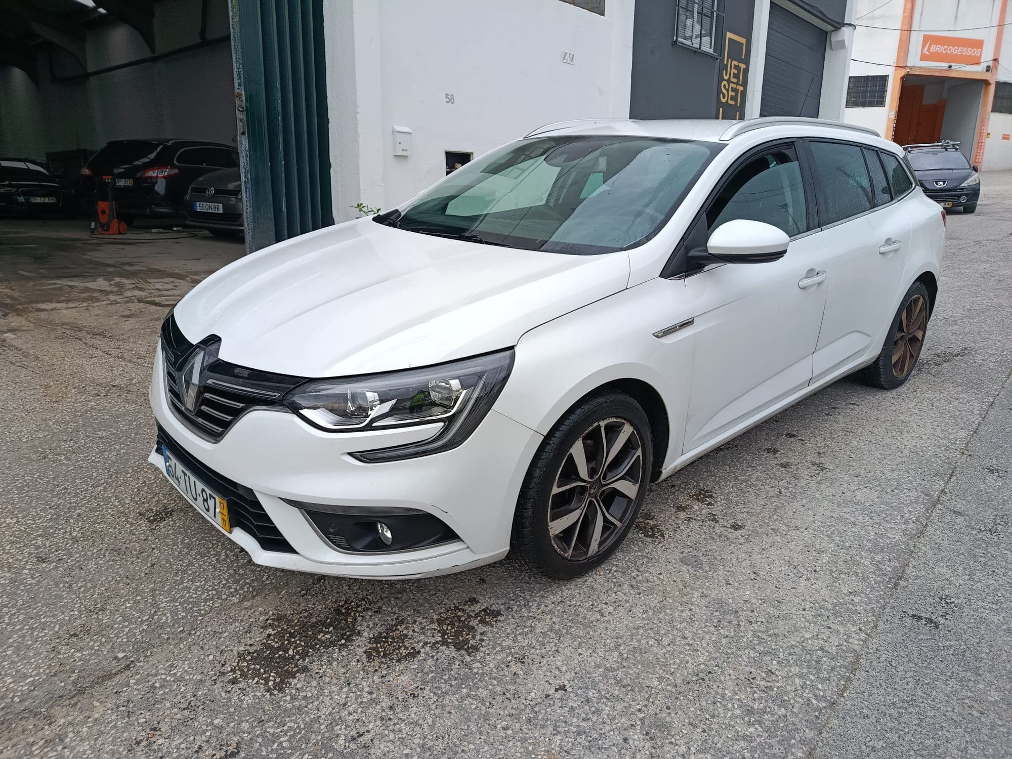 Renault Mégane · Année 2017 — image 1