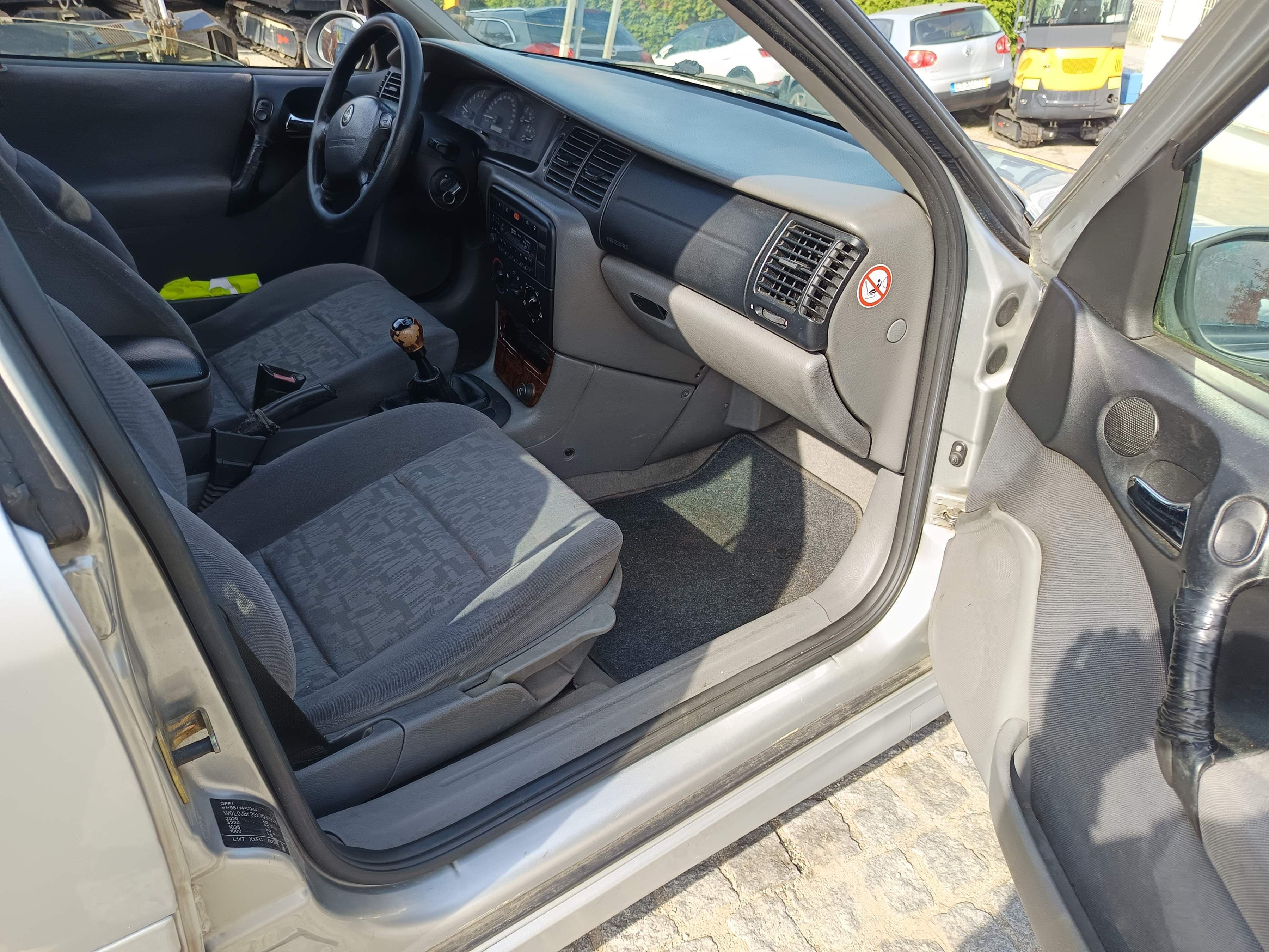 Opel Vectra · Ano 1999 — image 23