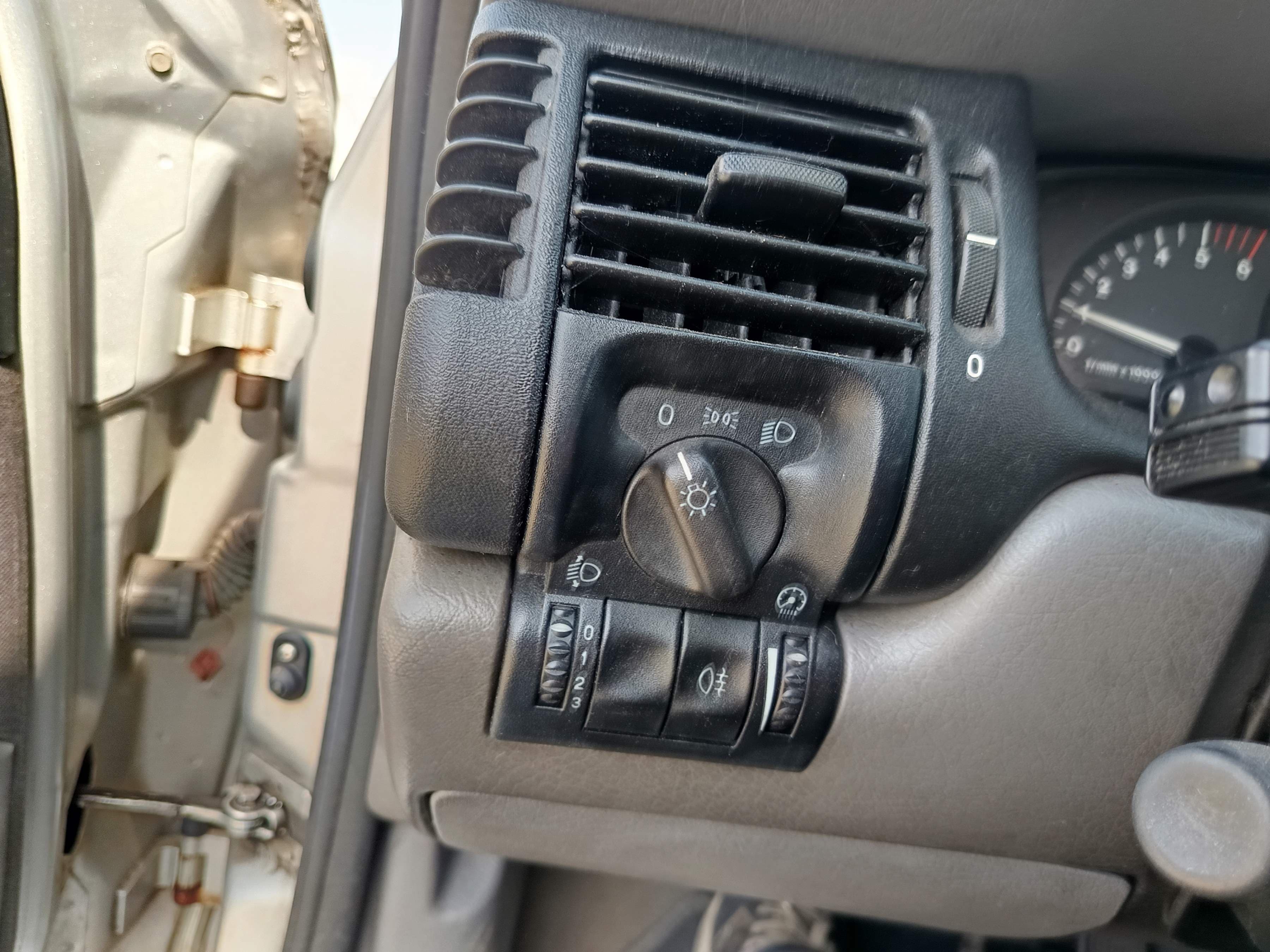 Opel Vectra · Ano 1999 — image 44