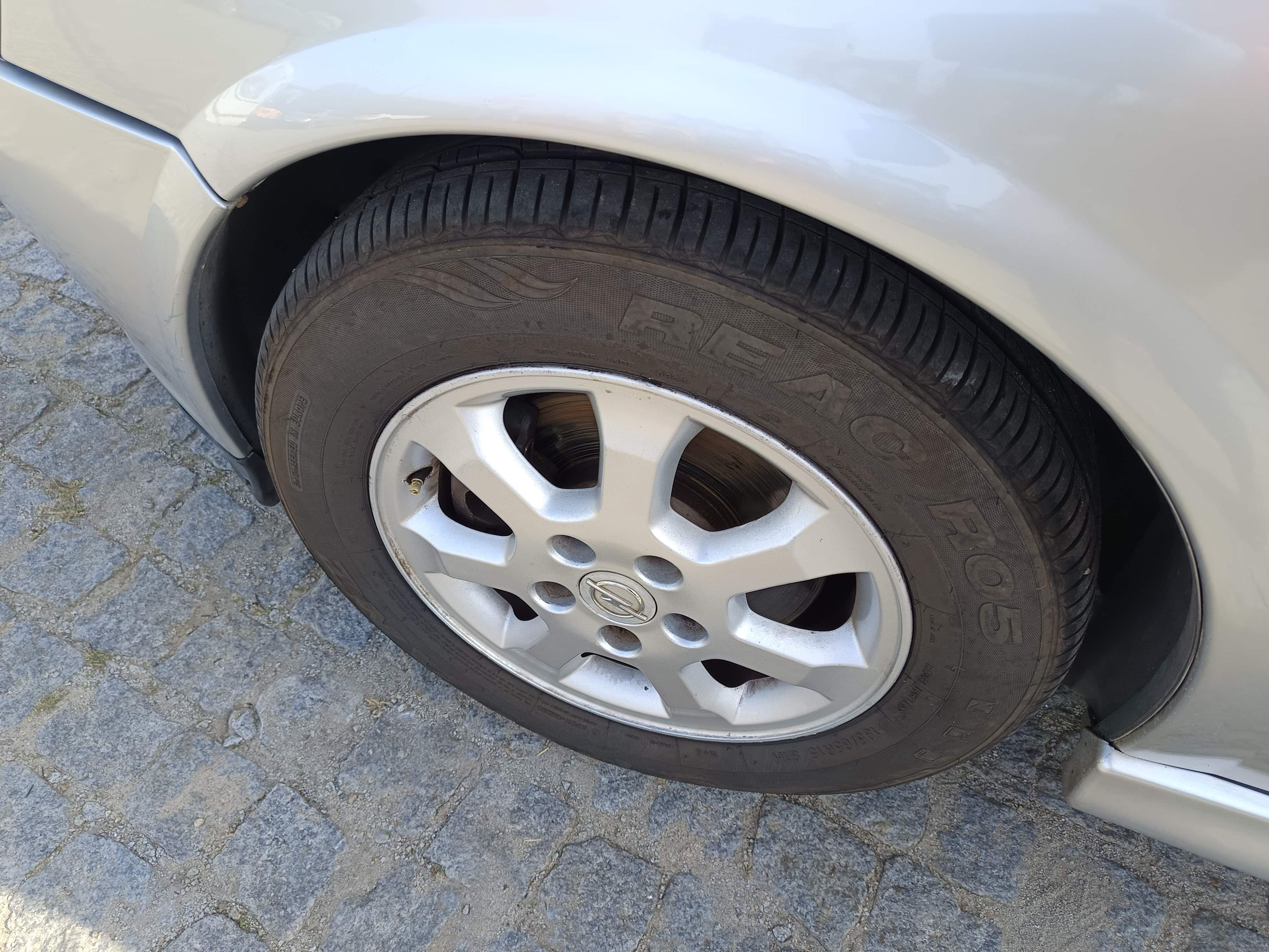 Opel Vectra · Ano 1999 — image 13