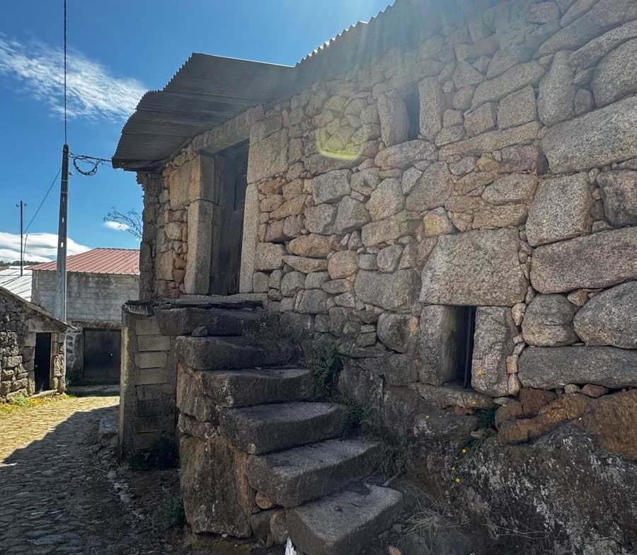 Maison en ruine · Lordosa, Viseu — image 1