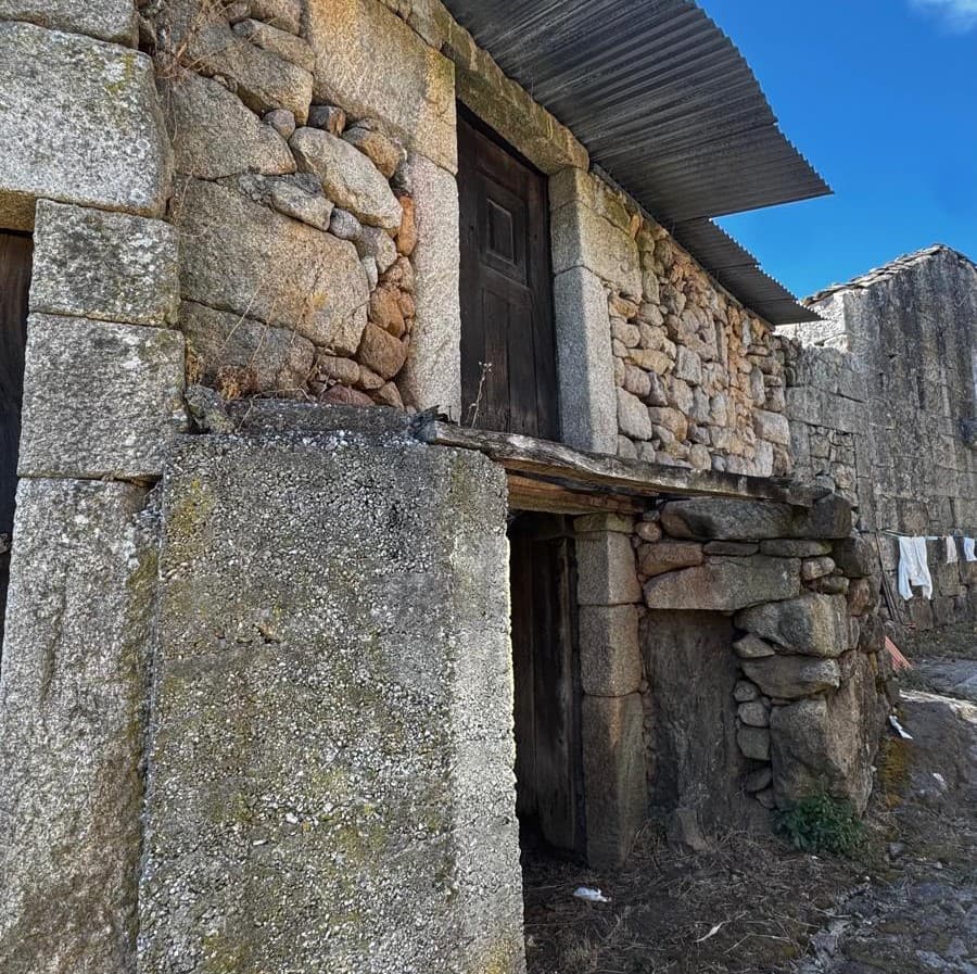 Maison en ruine · Lordosa, Viseu — image 2