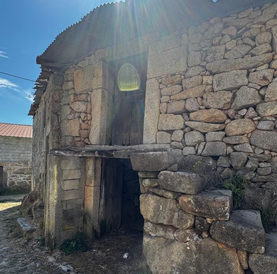 Maison en ruine · Lordosa, Viseu — image 3