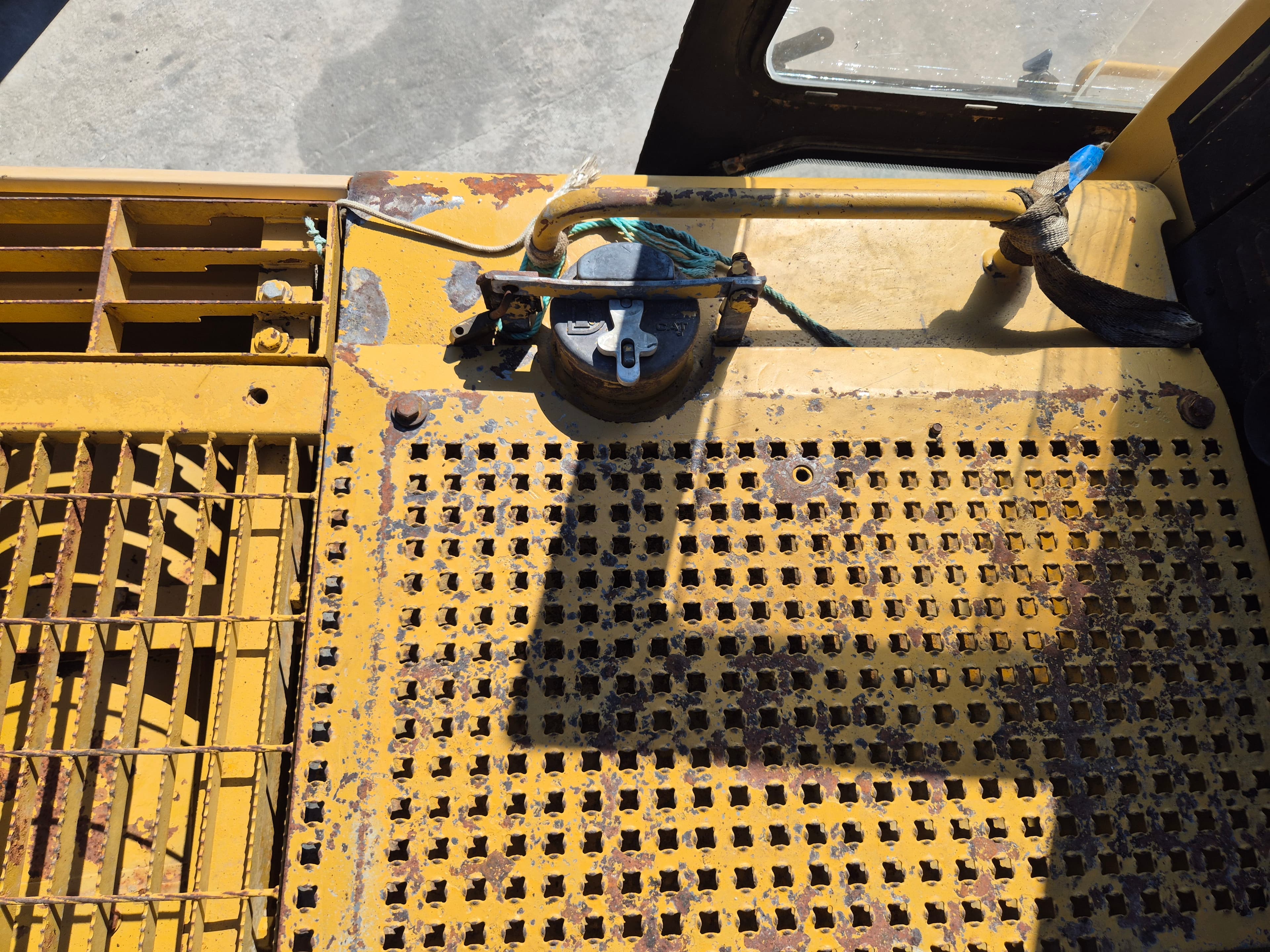 Escavadora Caterpillar — image 18
