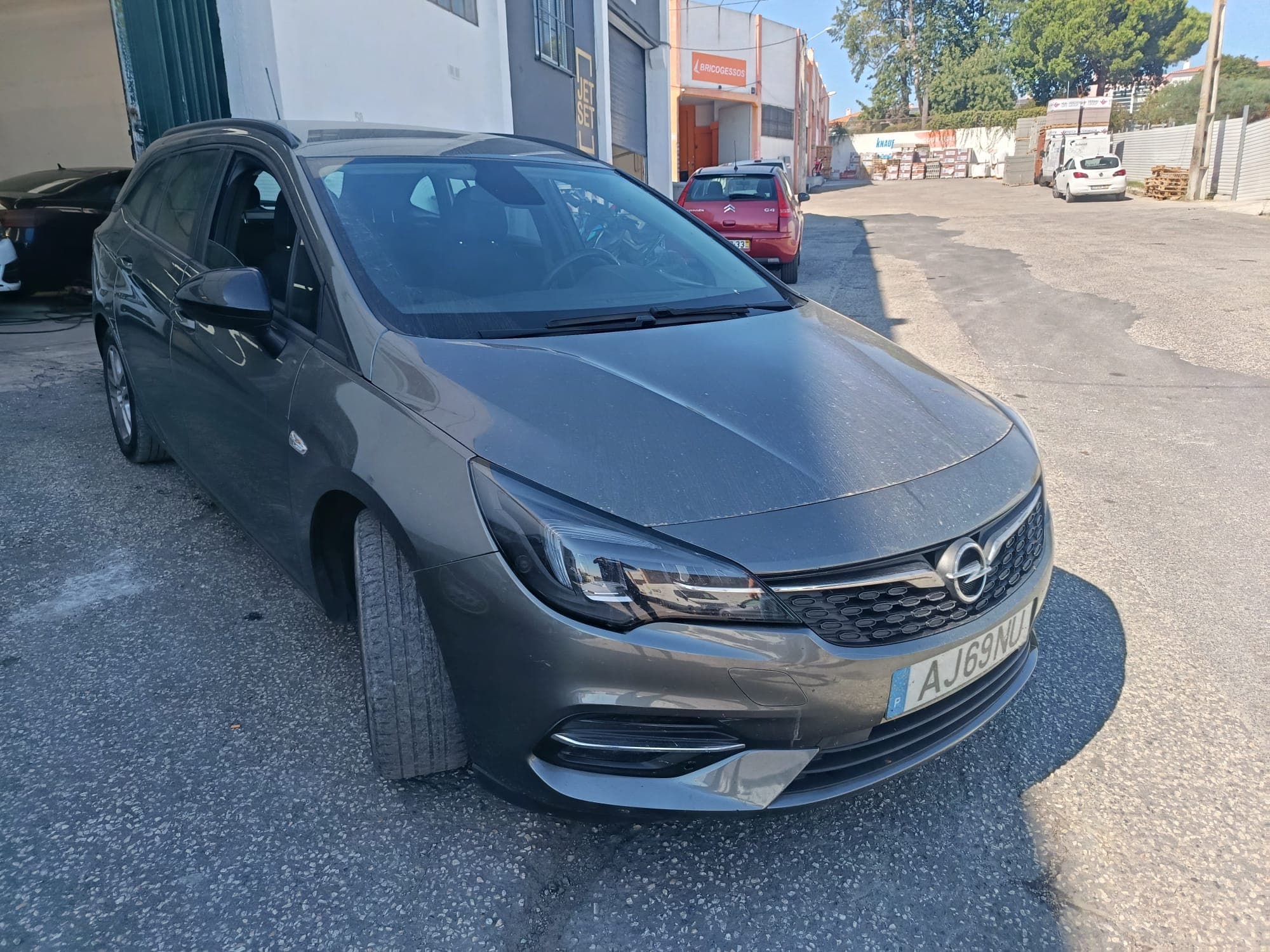 Opel Astra · Year 2021 — image 2