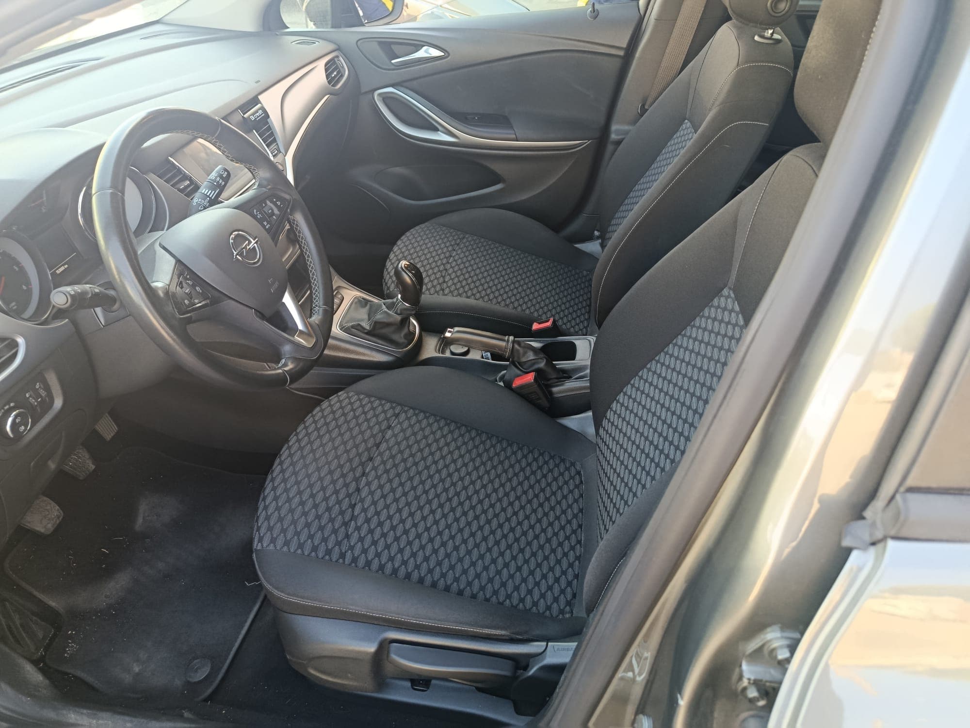 Opel Astra · Year 2021 — image 19
